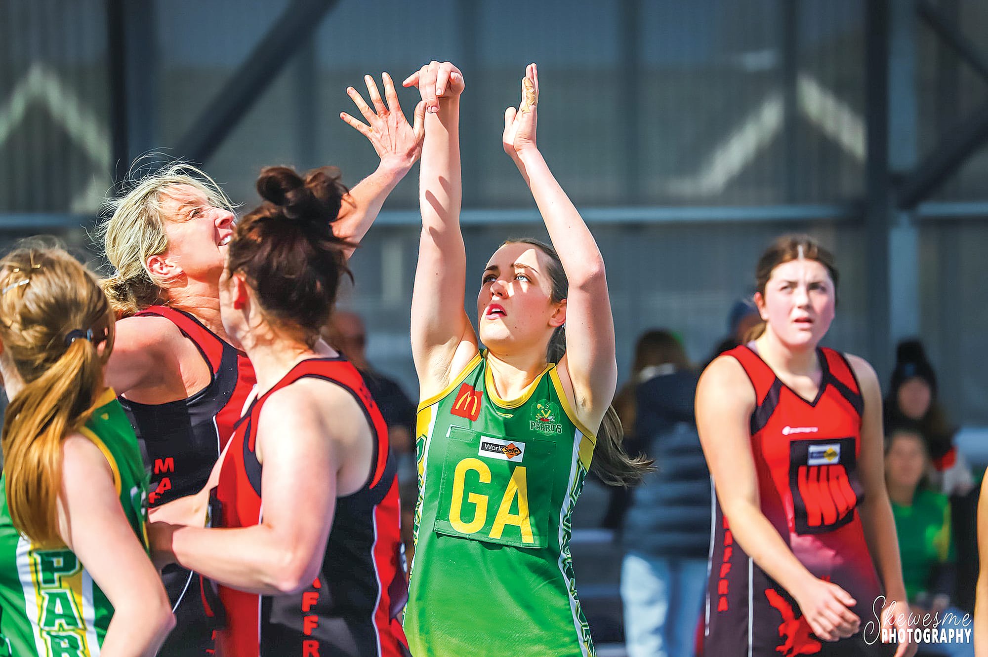 Leongatha’s C Grade in action against Maffra on Saturday. They get a second chance to reach a grand final, if they can beat Bairnsdale at Sale next Saturday. (Skewesme Photography)