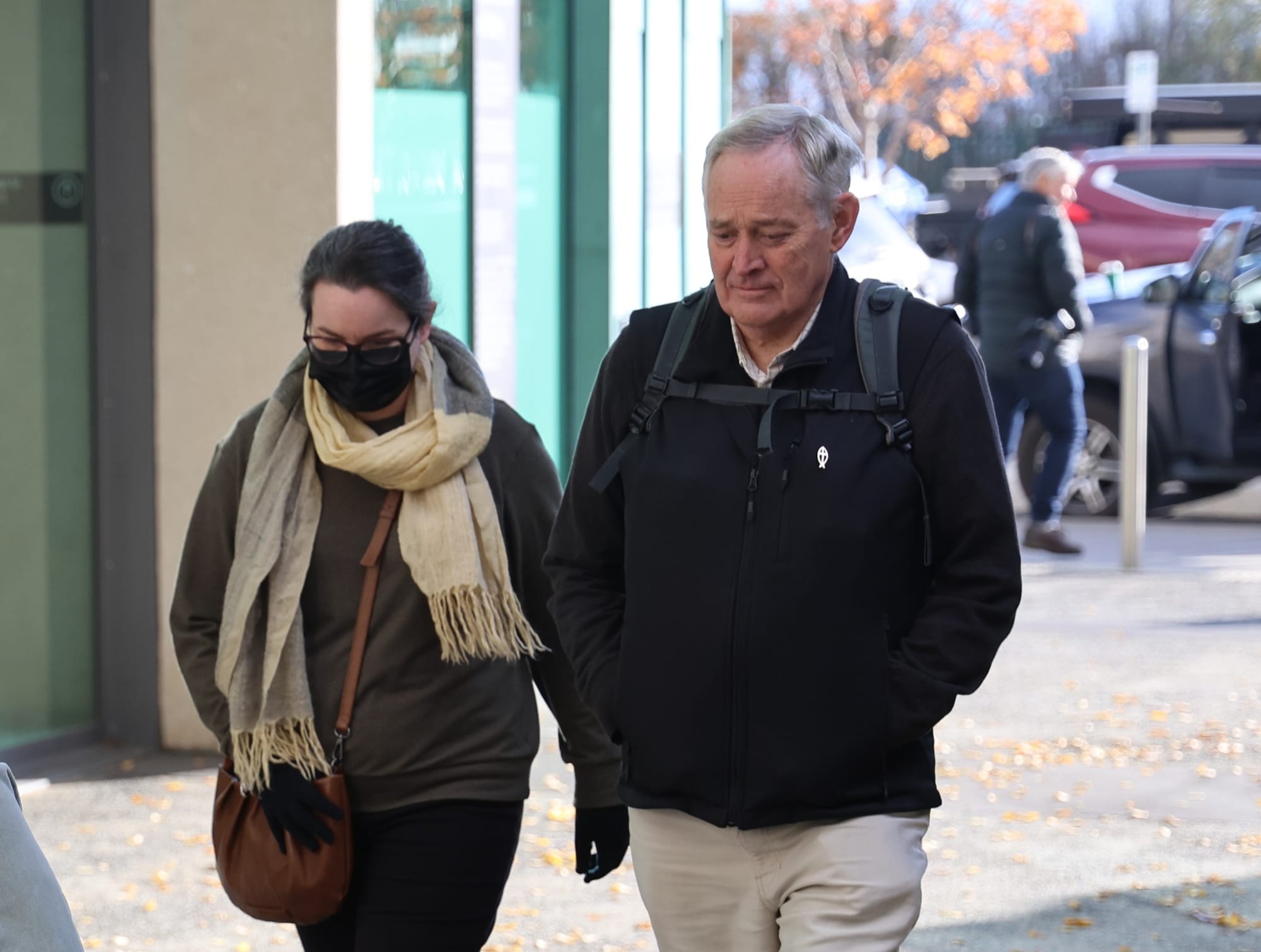Mushroom trial: Follow the plates if you can’t follow the phones