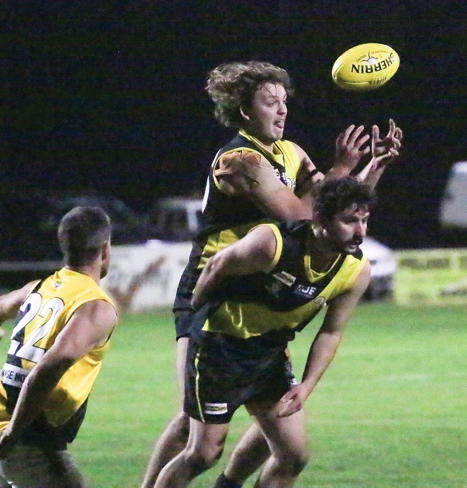 Shannon Kennedy grabs the ball for Mirboo North.