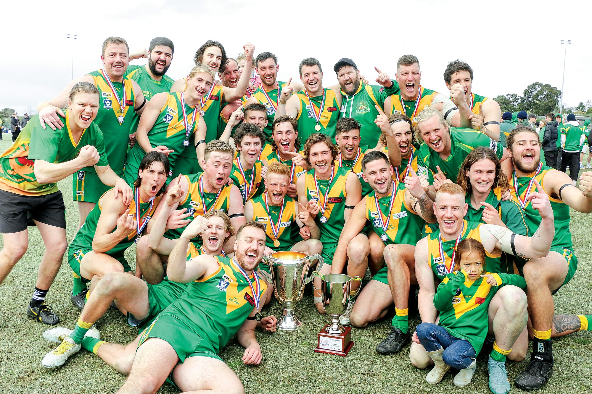 Parrots reserves soar to flag