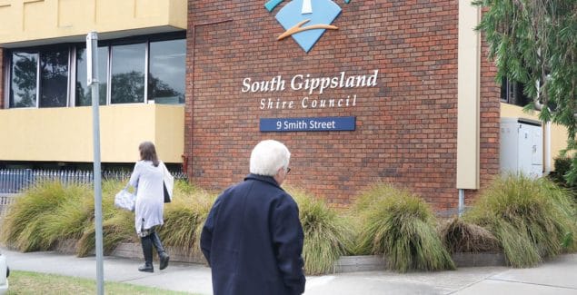 Monitor to oversee new council