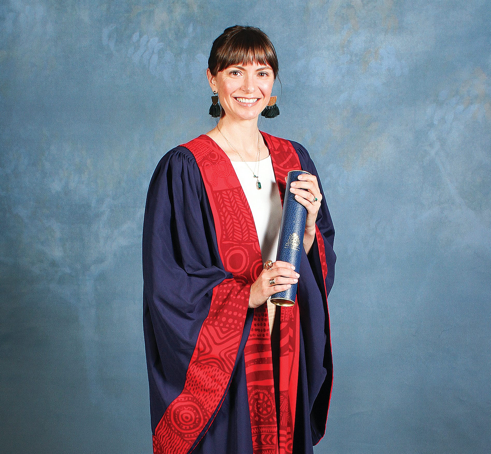 Elysia Robb graduated as a medical specialist in General Practice, after three years of part time training.  

