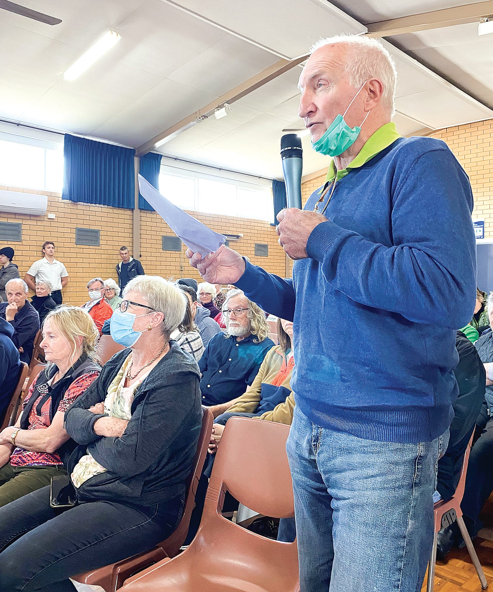 One of the questions came from Alan Jarrott of Corinella who asked candidates if there was 500 years of sand available in more accessible parts of the state, why extractive industry firms didn’t go there.