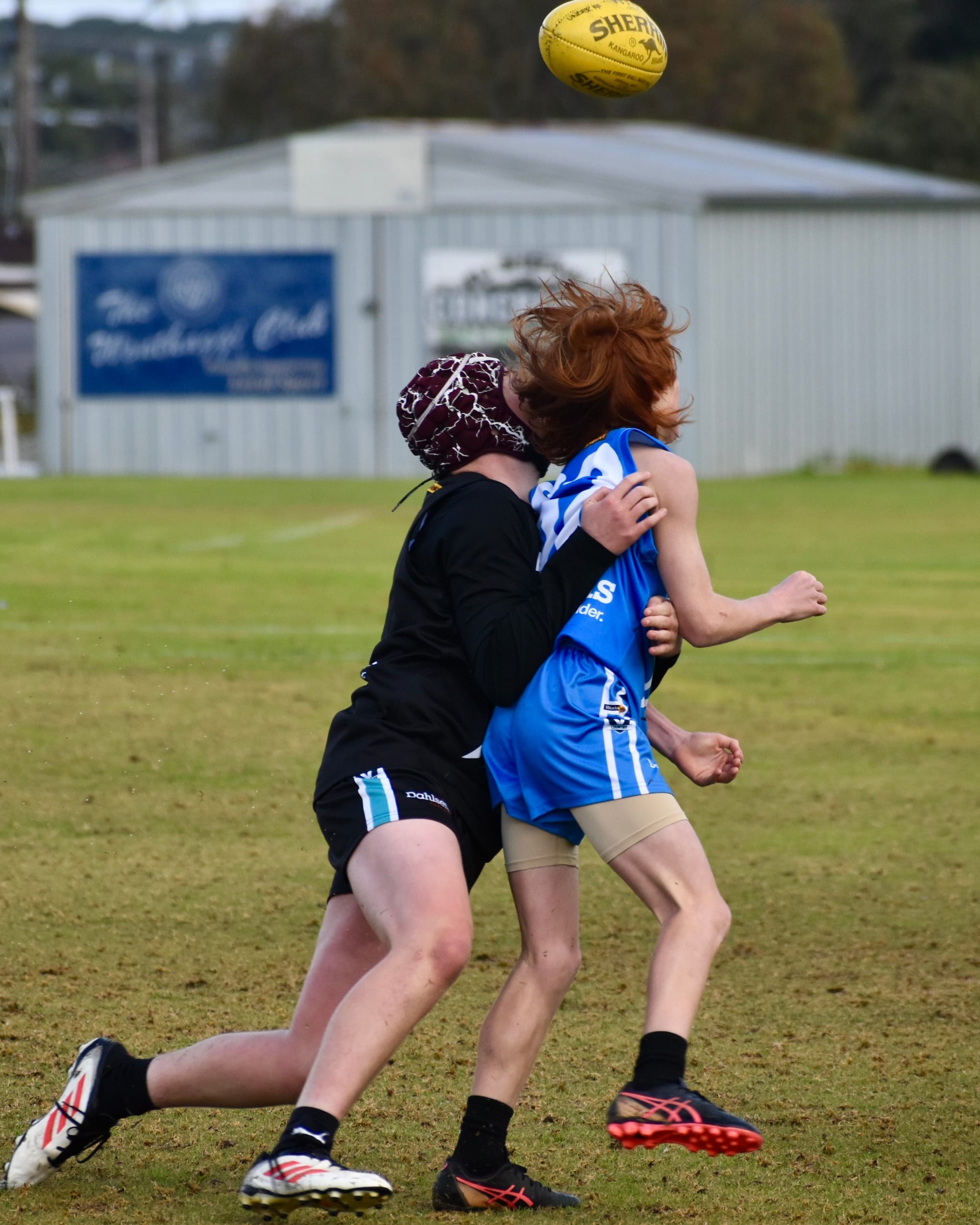 Taylor Kilner under pressure from Latrobe Valley. Photo: Jo O'Reilly Stubbs.