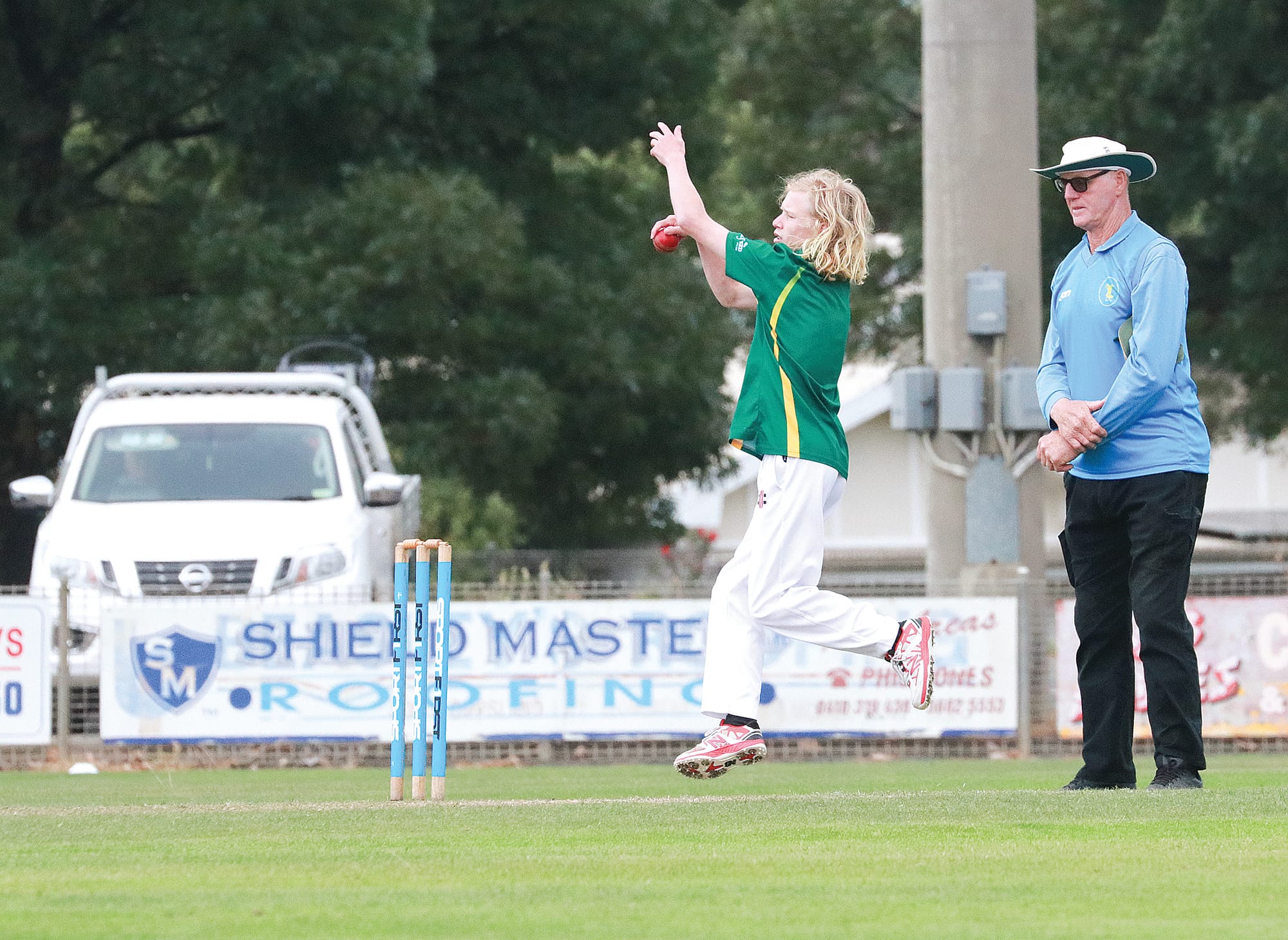 Towns Ethan Smith bowling against imperials in the semi-final. Z44_1024