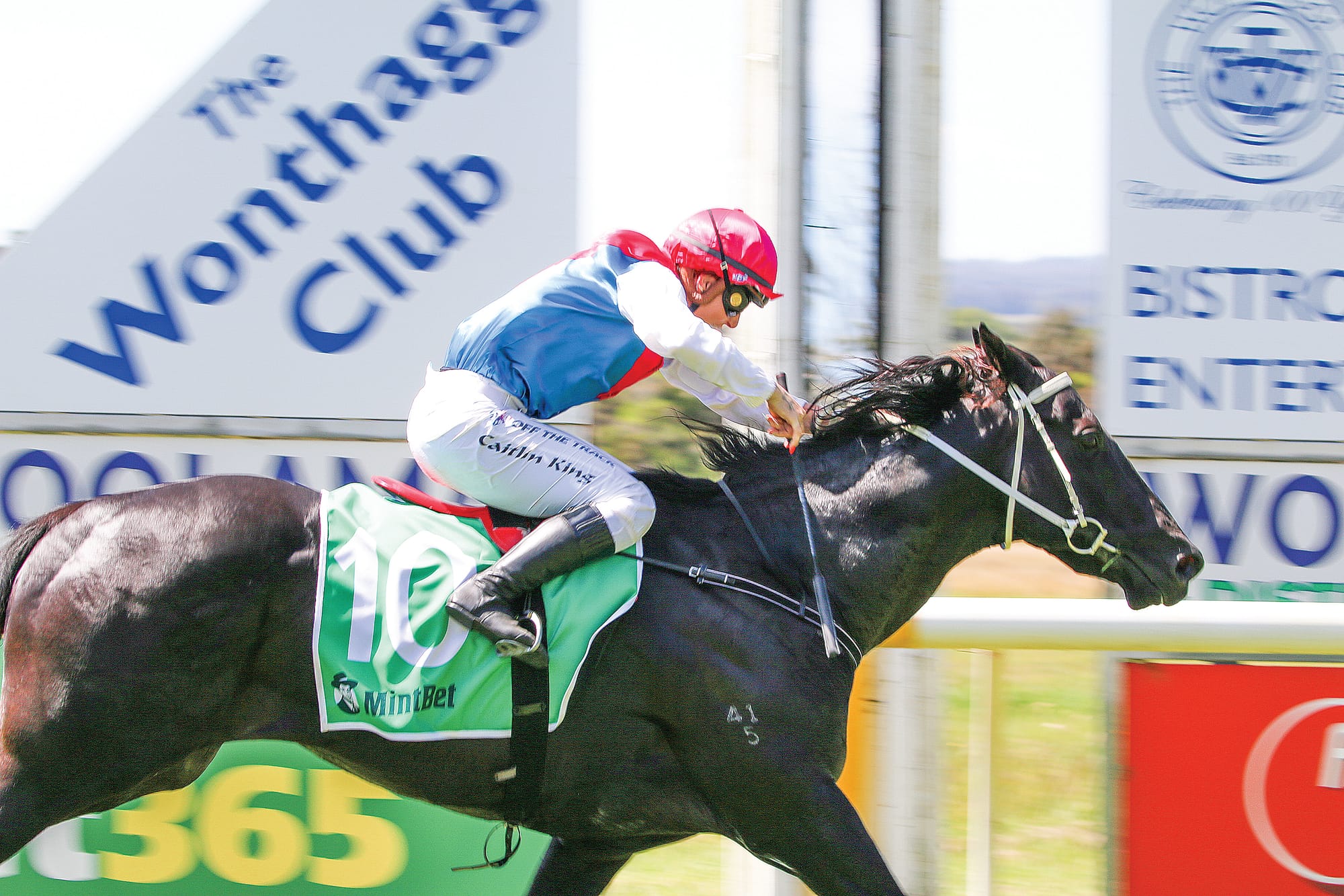 Woolamai opens the summer in style