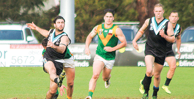 ‘Local Footy’ names top 21 in Gippy League