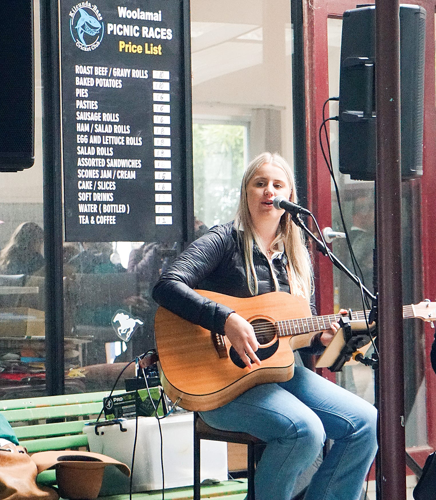 Imogen Price played a number of great hits for the crowd. Ns17_4923