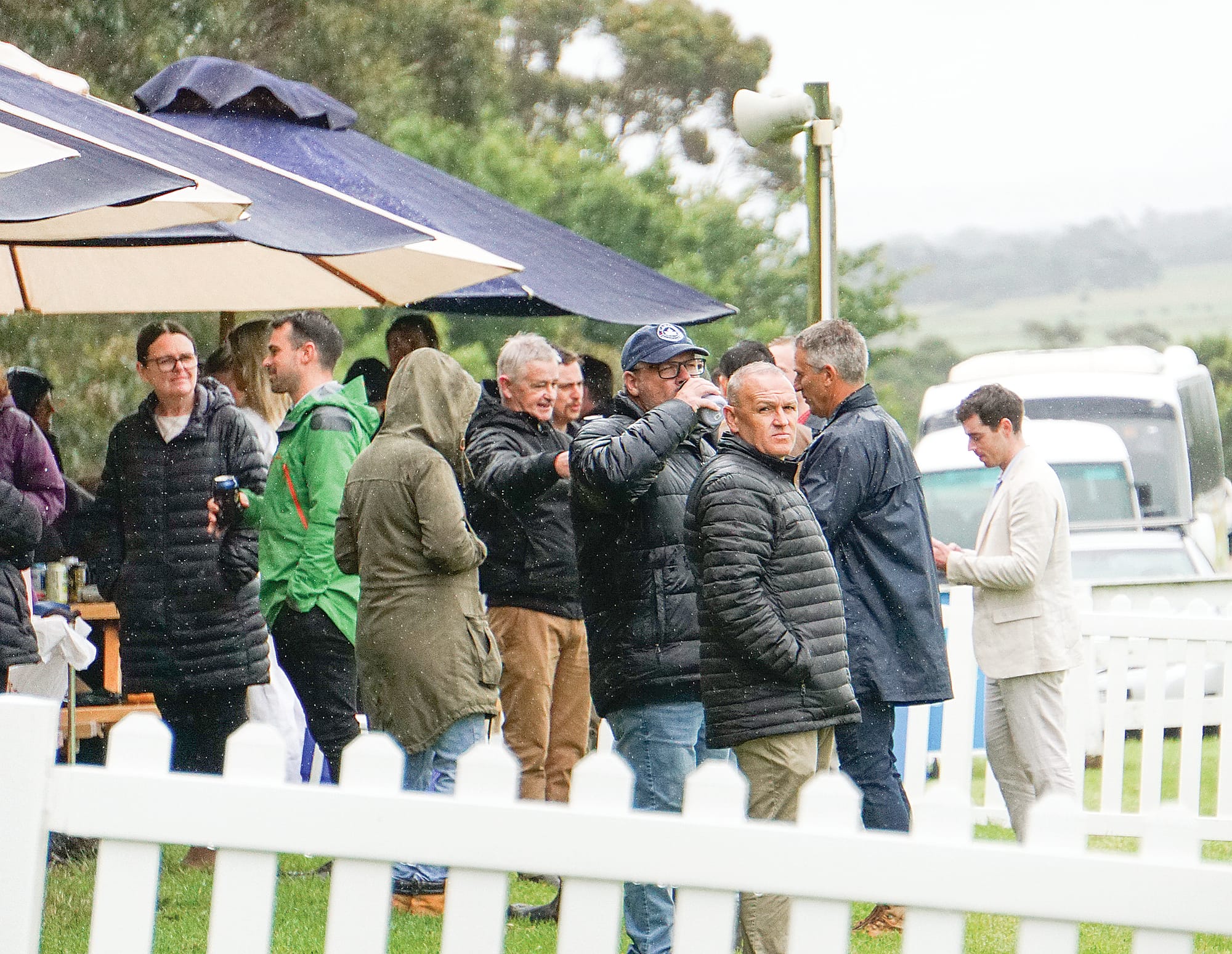 The crowds managed to stay somewhat dry throughout the day. Ns16_4923