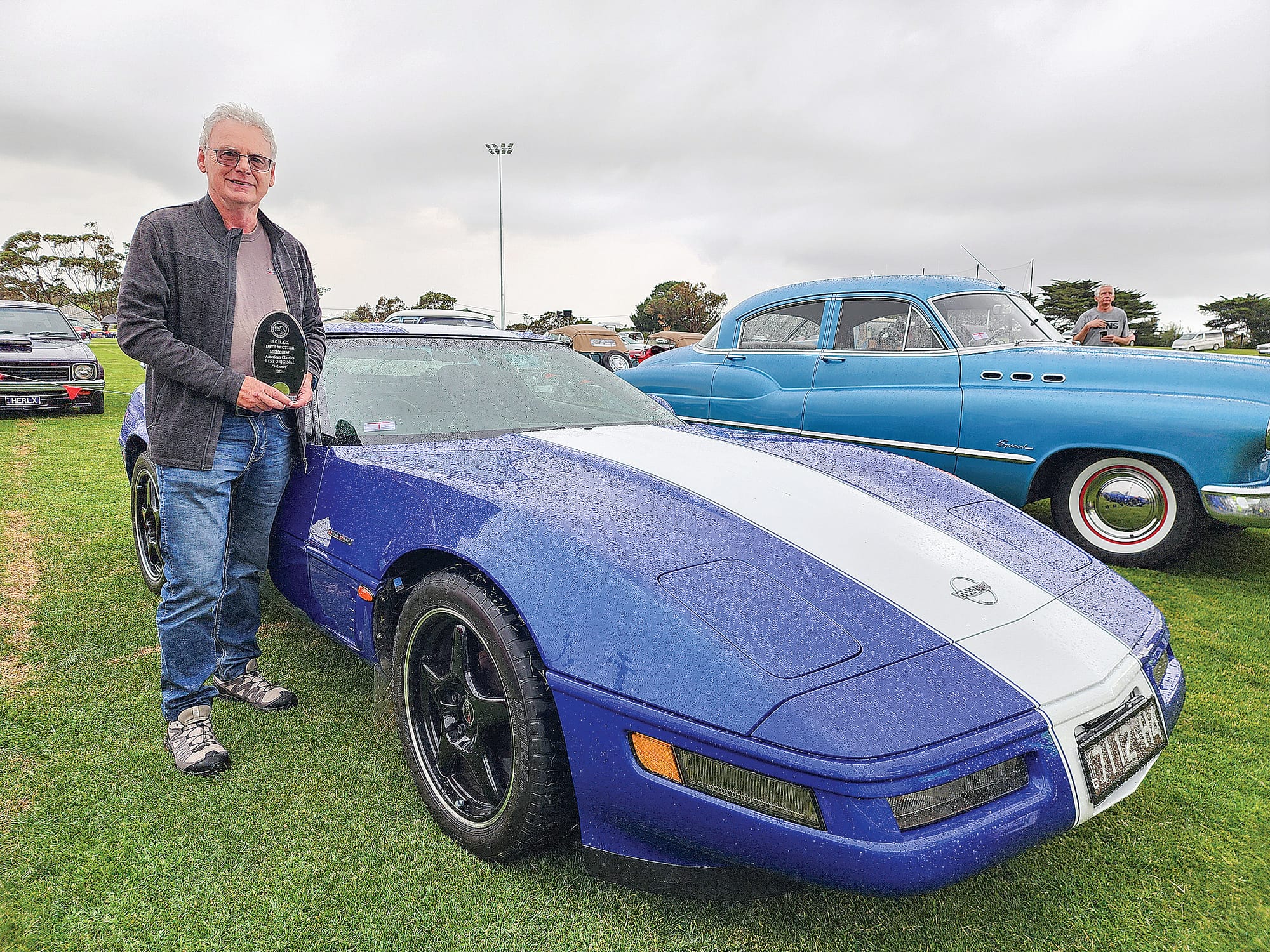 The Dave Trotter Memorial American Classics Best Original went to fellow club member Ken Ballingall with his blue corvette. C19_4724