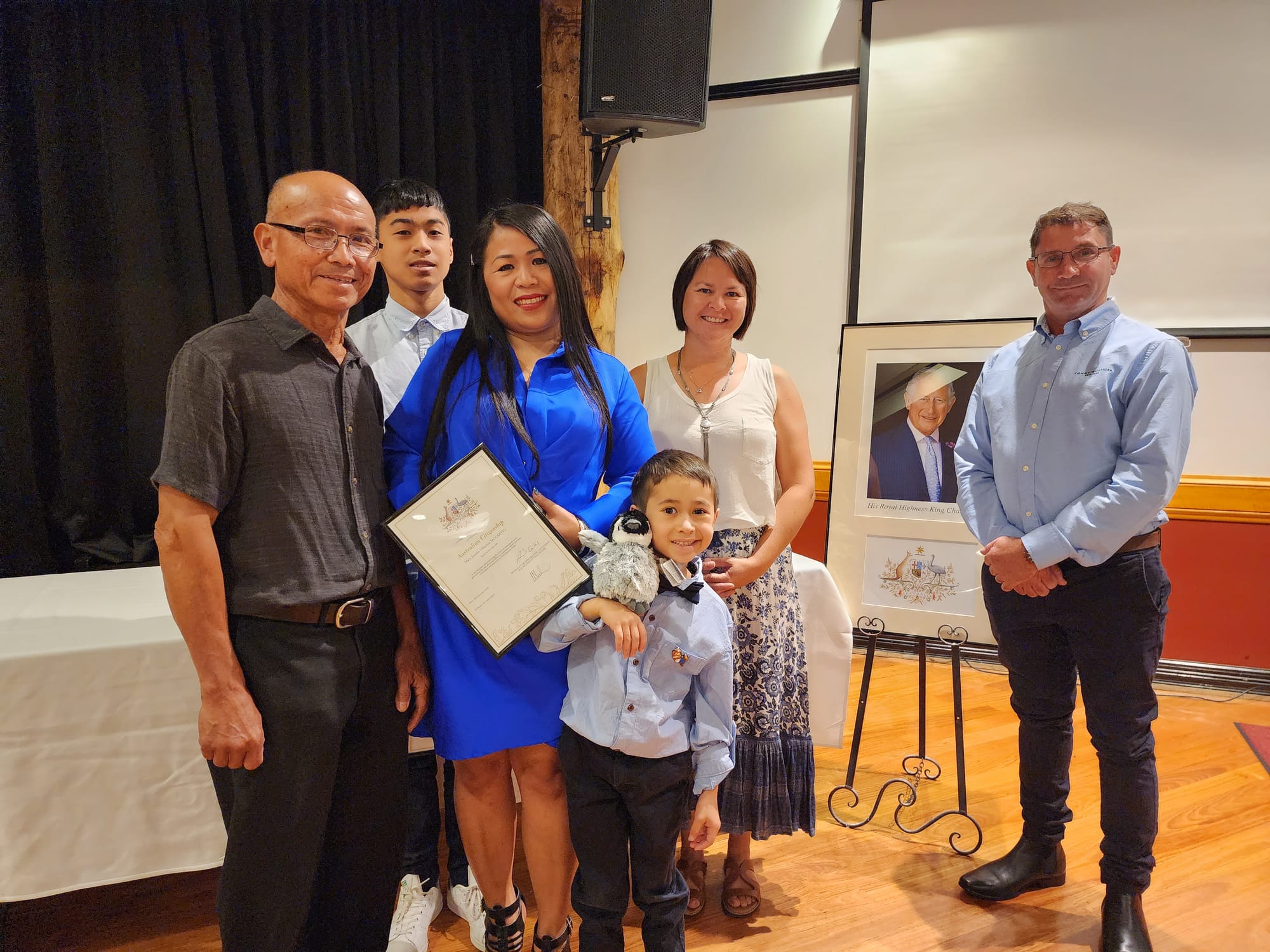 Surrounded by family, Mary and Romar completed the final step in their citizenship process becoming proud Australian citizens today.