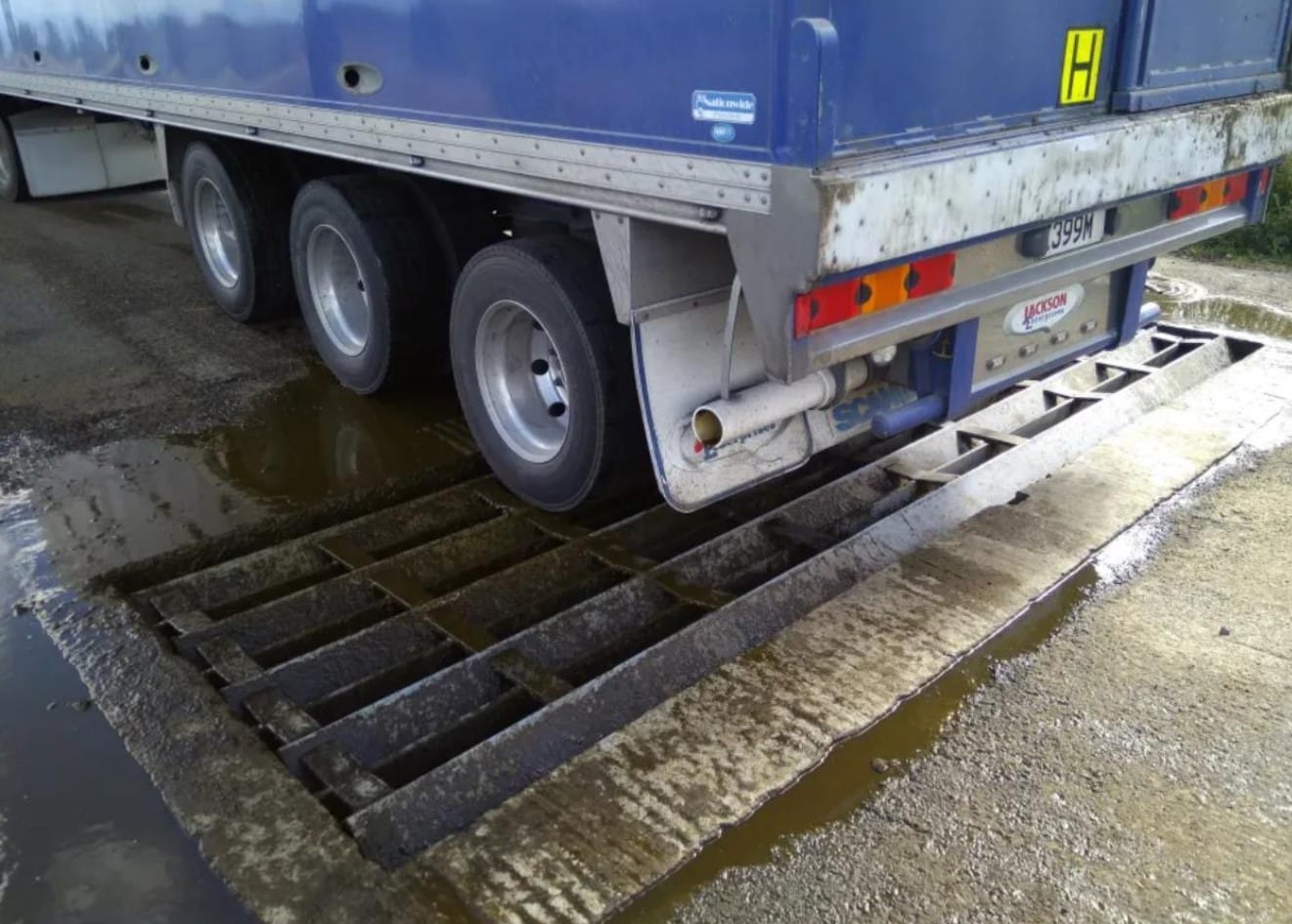 Leongatha cattle truck mess a wider problem, they say