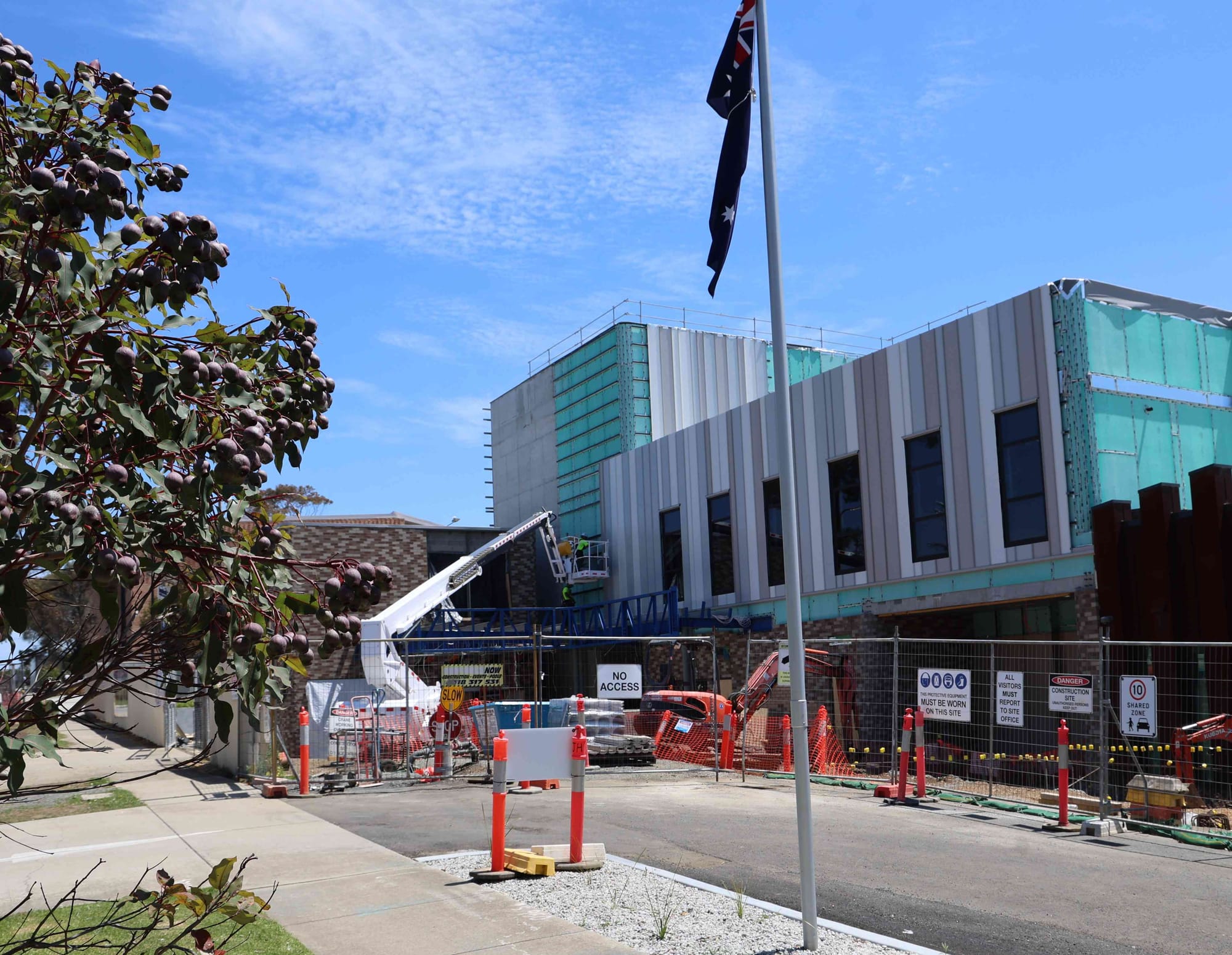 Opposition points to ‘cash crisis’ at our hospitals