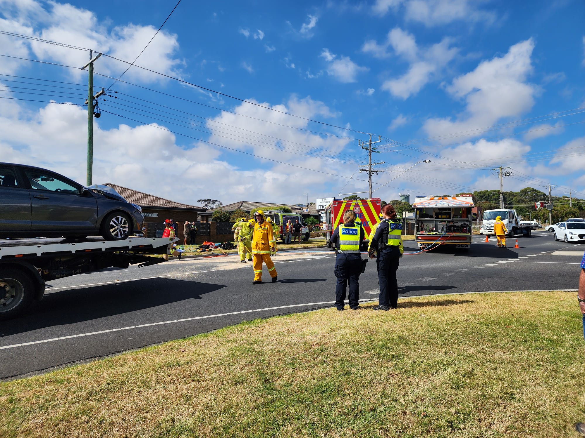 Accident temporarily closes McKenzie Street