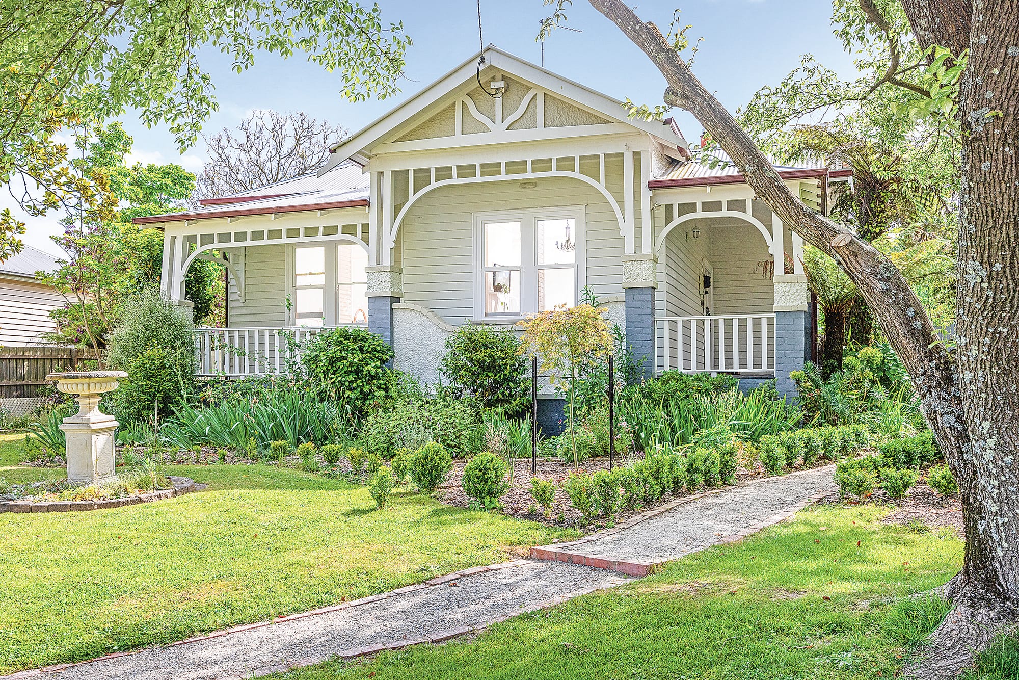 ‘Ashford’ charm & elegance - a timeless gem in Korumburra’s premiere location