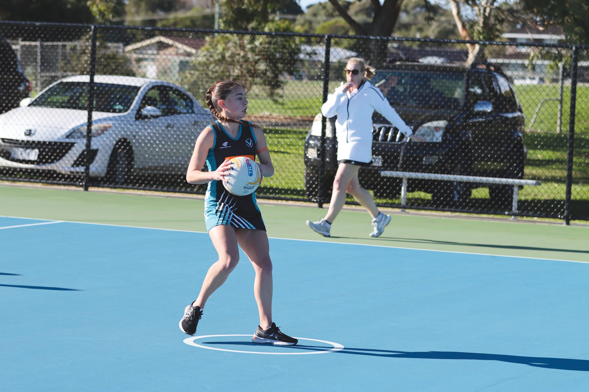 Wonthaggi B Grade captain Jess Tiziani looks for teammate against Maffra. A35_2523