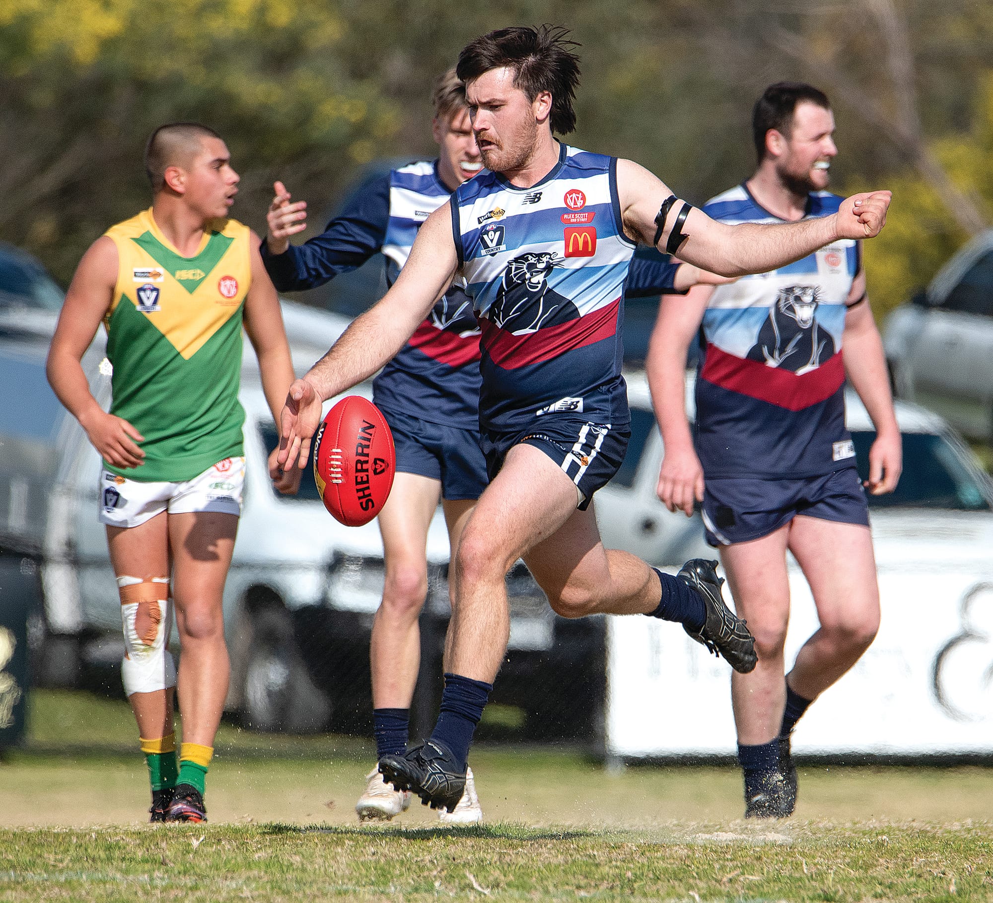 Lachlan Burns drives the ball forward for the Panthers in their 11-point win over Garfield.