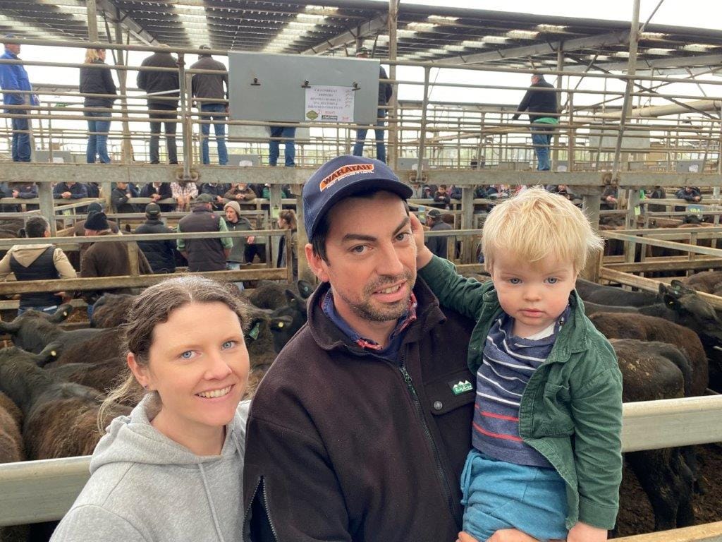 Gloomy day Friday at Leongatha Store Sale