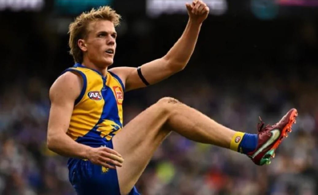 Hutchinson flies again with Melbourne-bound Eagles