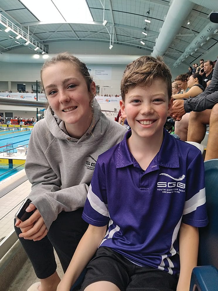 Bec and Darby enjoy the finals at the Victorian Age Championships.