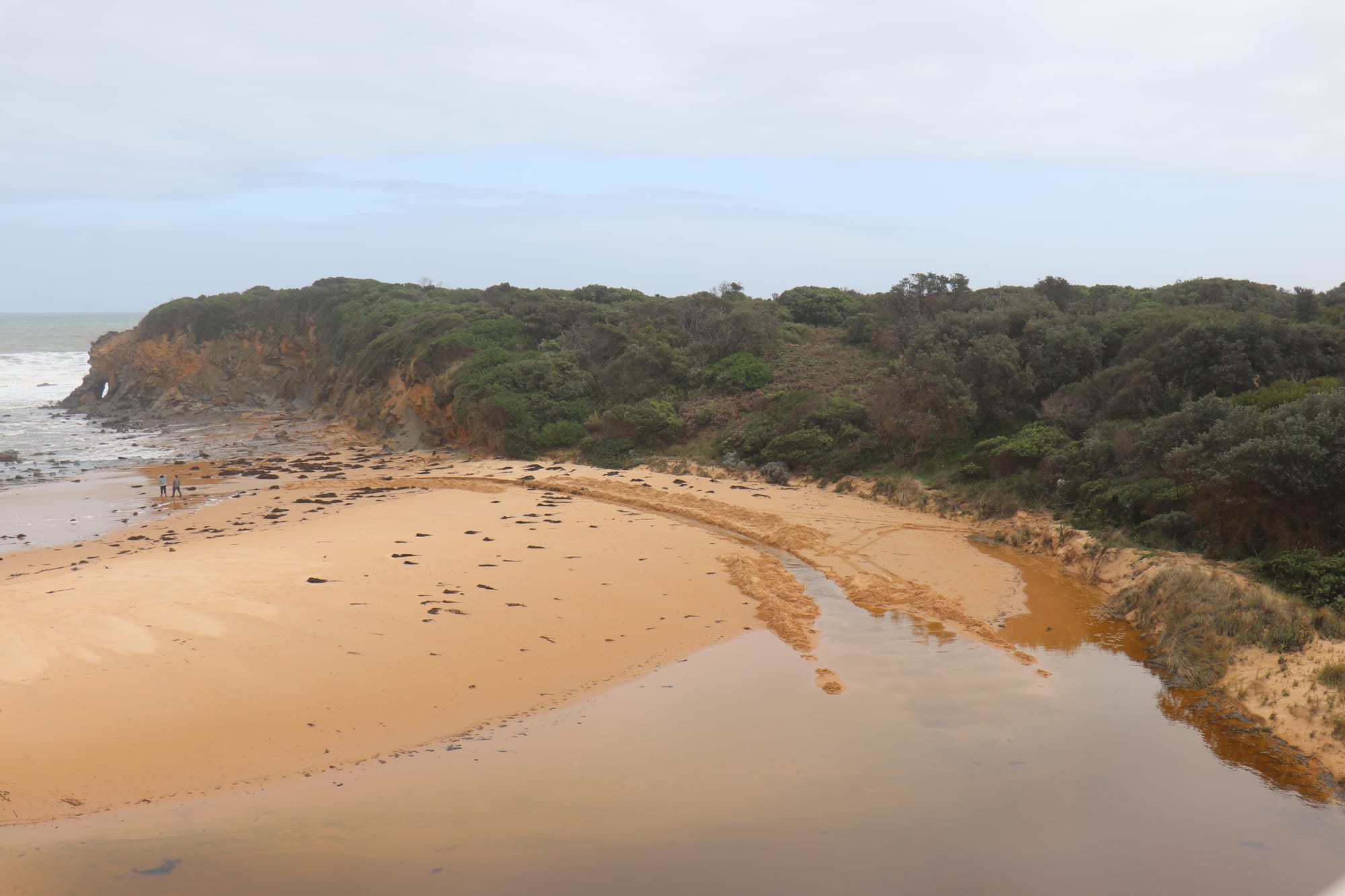 Artificial openings are only used in conditions where it is unlikely that the estuary will naturally open to the ocean before flooding occurs. 