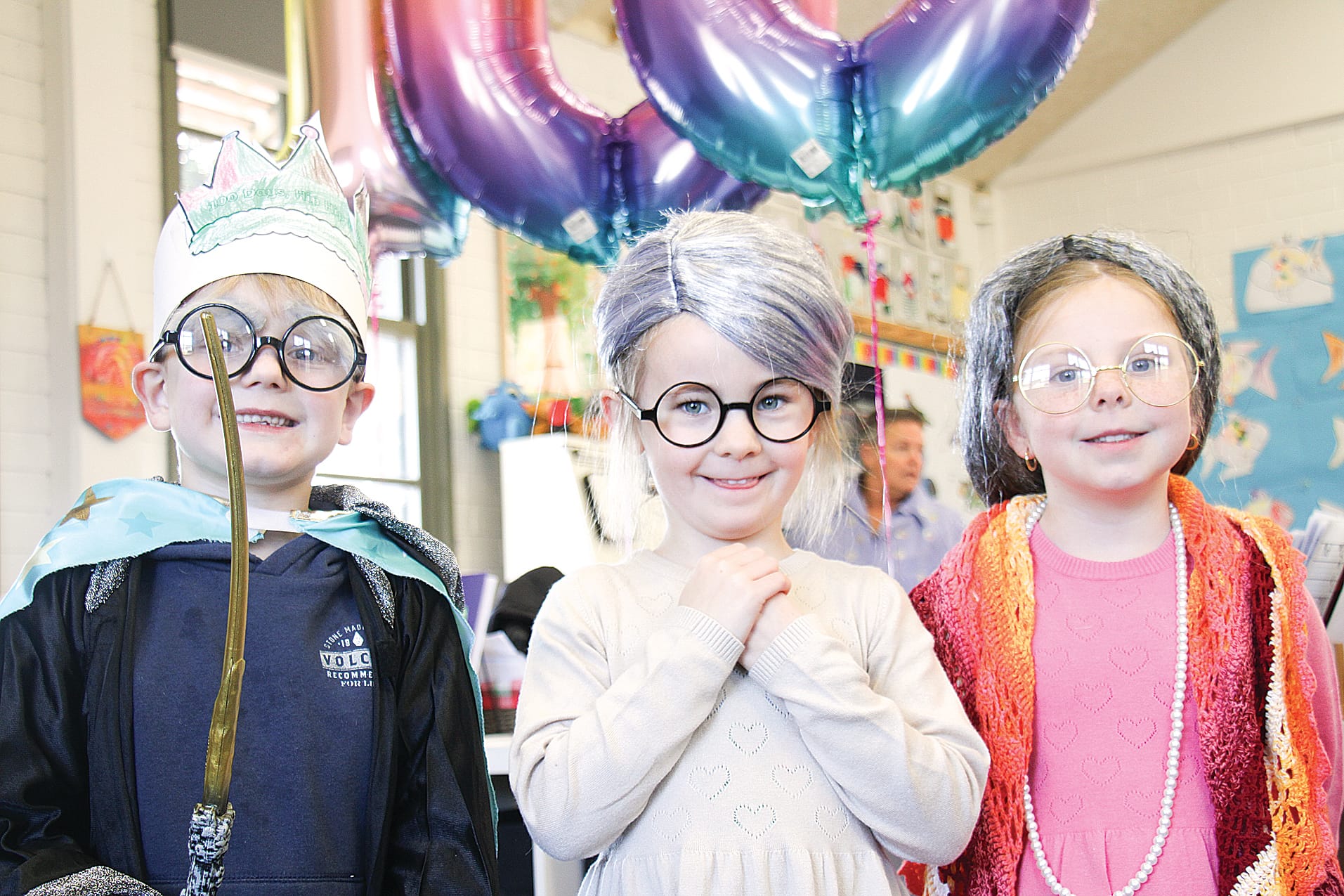 Foundation students Oscar, Georgi and Isla celebrated 100 days of school at Wonthaggi P.S. B21_3125