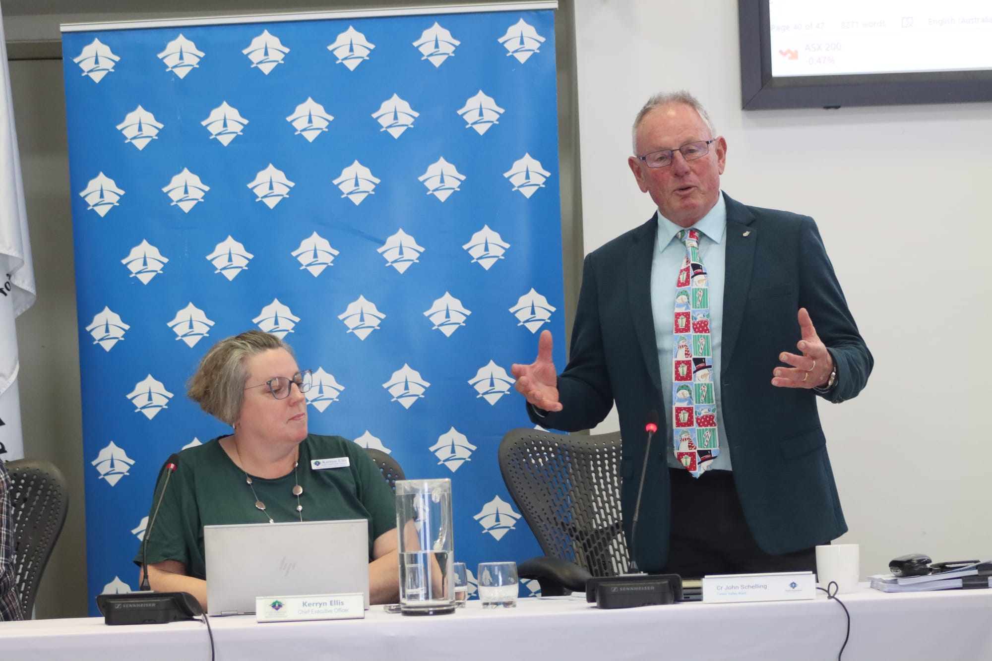 Emotional tribute to outgoing CEO Ellis