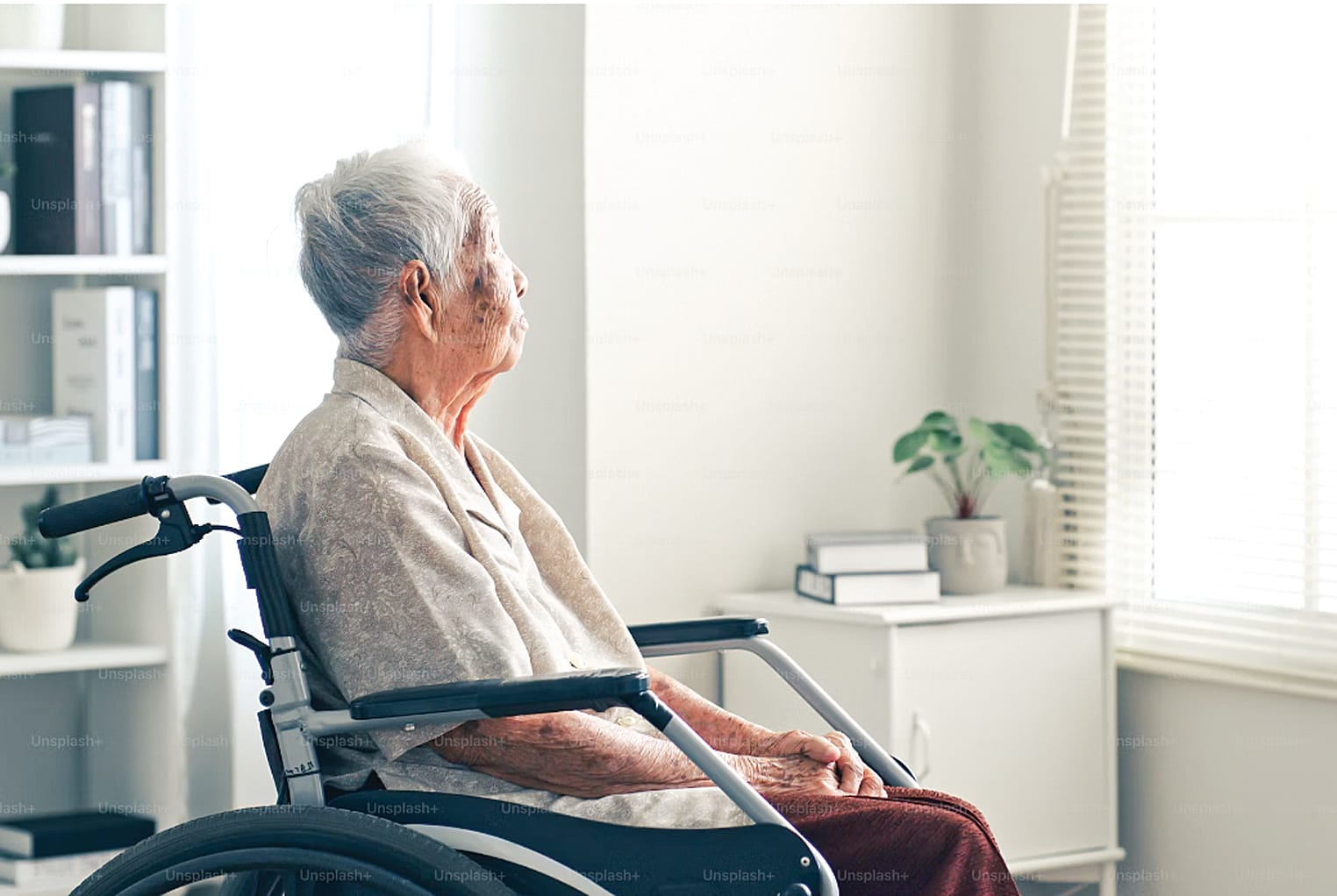 Life support customers receive no support