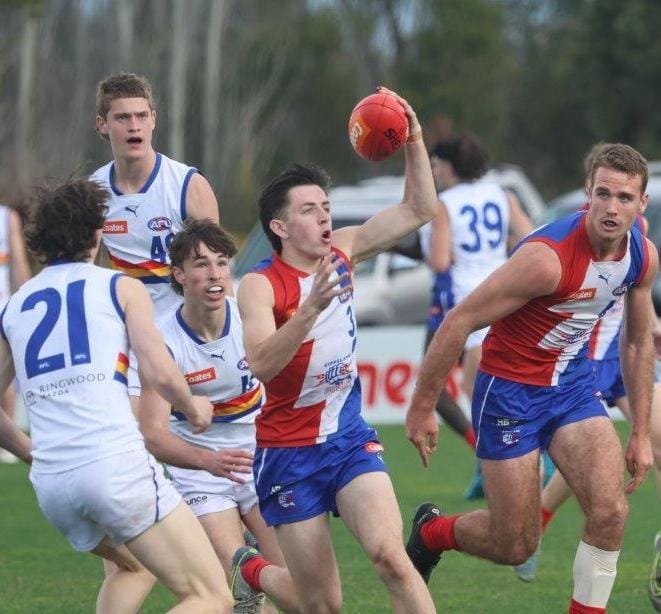 Xavier Lindsay takes possession at the stoppage for Gippsland Power in the match against Eastern Rangers last Sunday, ahead of the start of the finals on Sunday at Bundoora against Dandenong Stingrays.