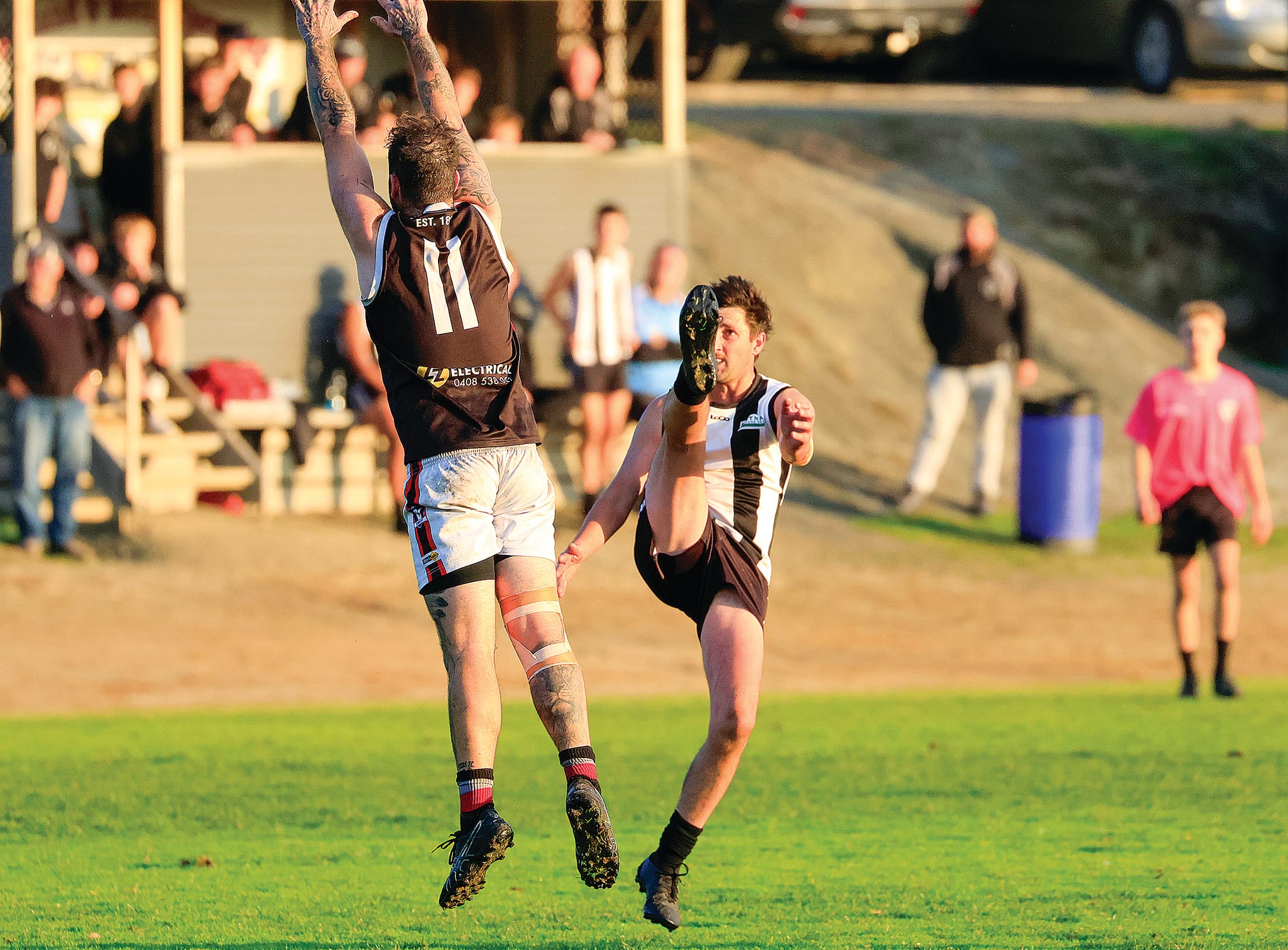 Matt Cozzio lines up a goal for Poowong. Photo: Jeff Tull.
