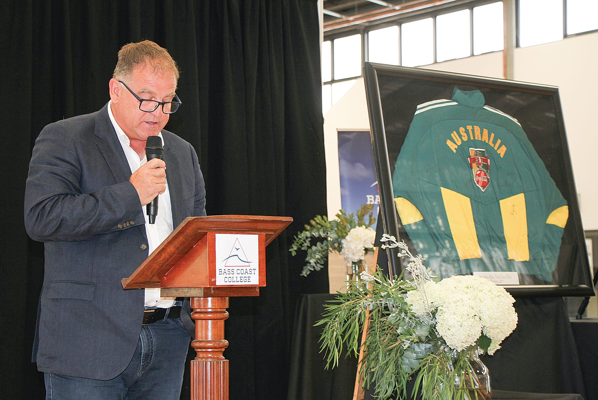 Sporting alumni greats pay tribute to Dennis Vague
