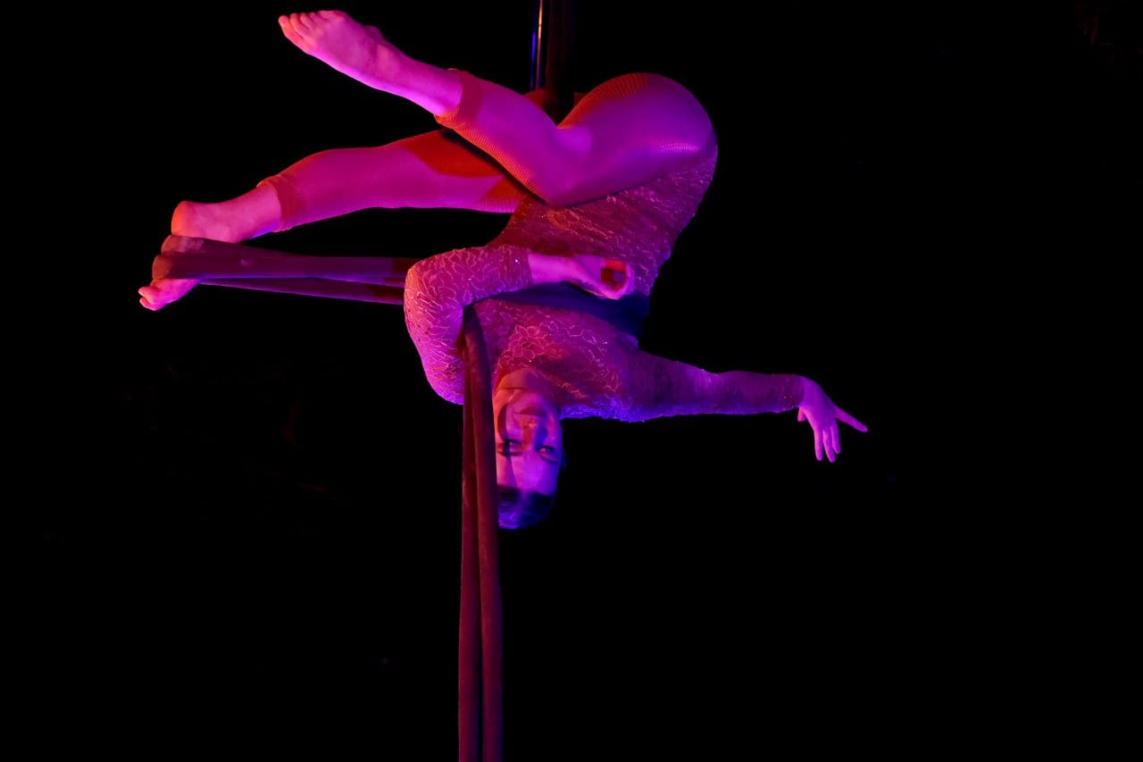 This performance from last year’s New Year’s Eve Cabaret in Fish Creek illustrates the kind of dexterity and talent that will be on display as 2023 comes to a spectacular end.