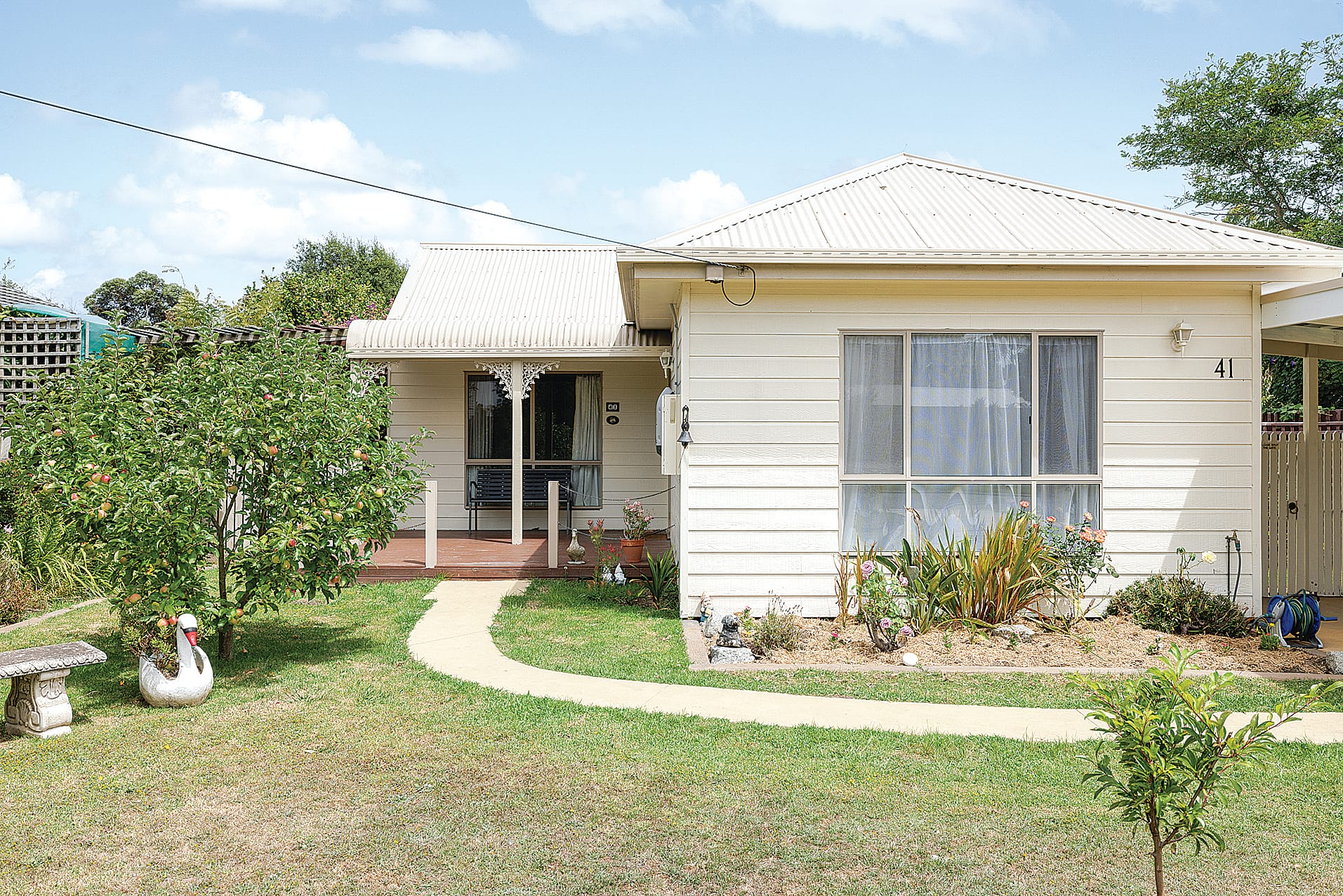 A surprise on Parkes Street