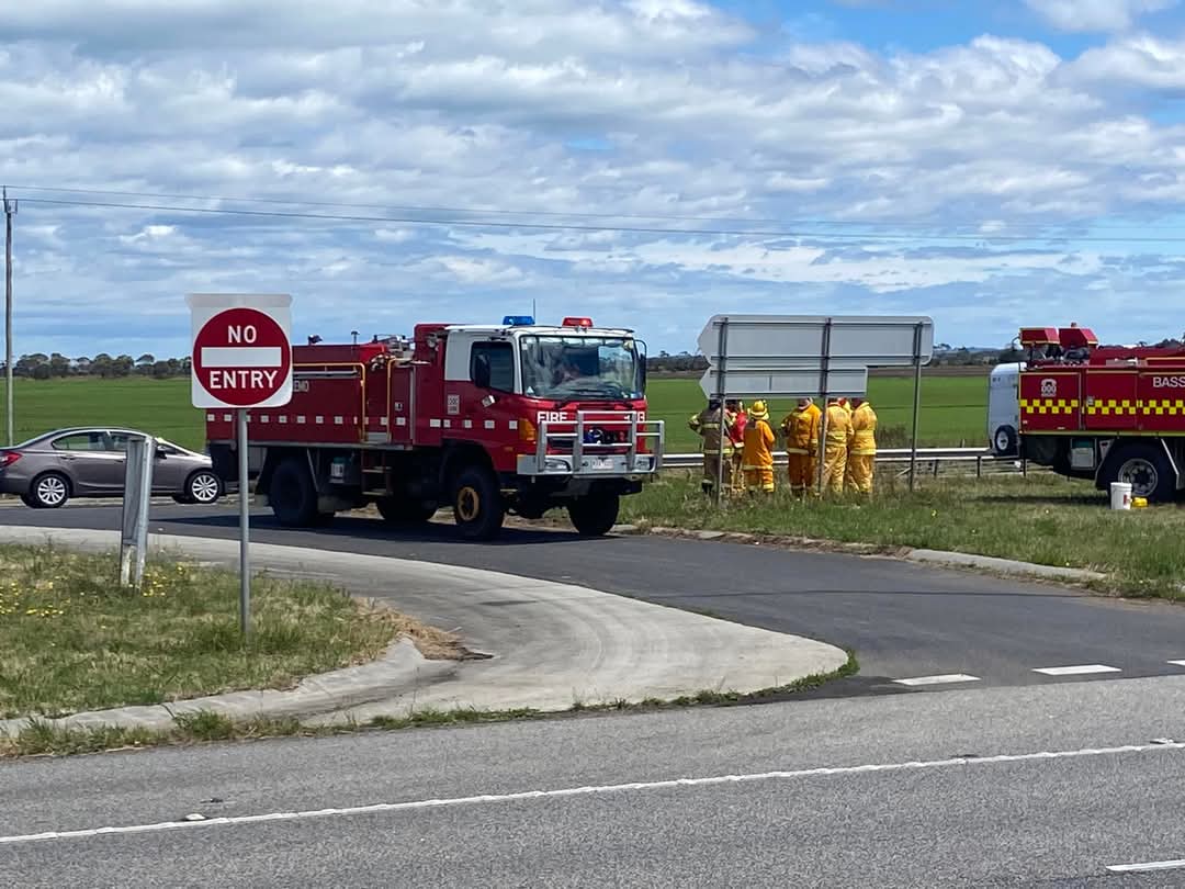Accident delays traffic on Bass Highway