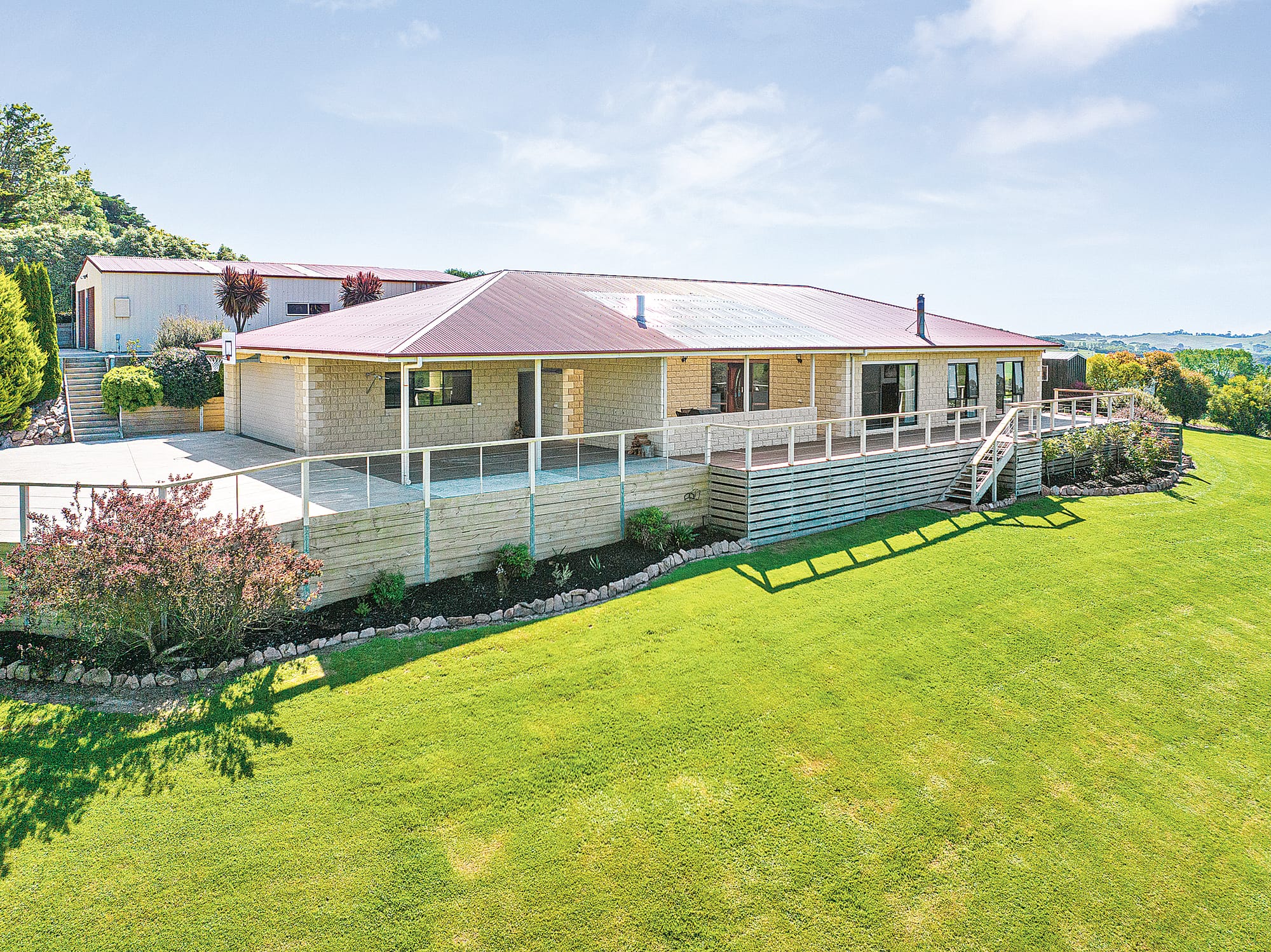 Spectacular “Shadow’s Run”