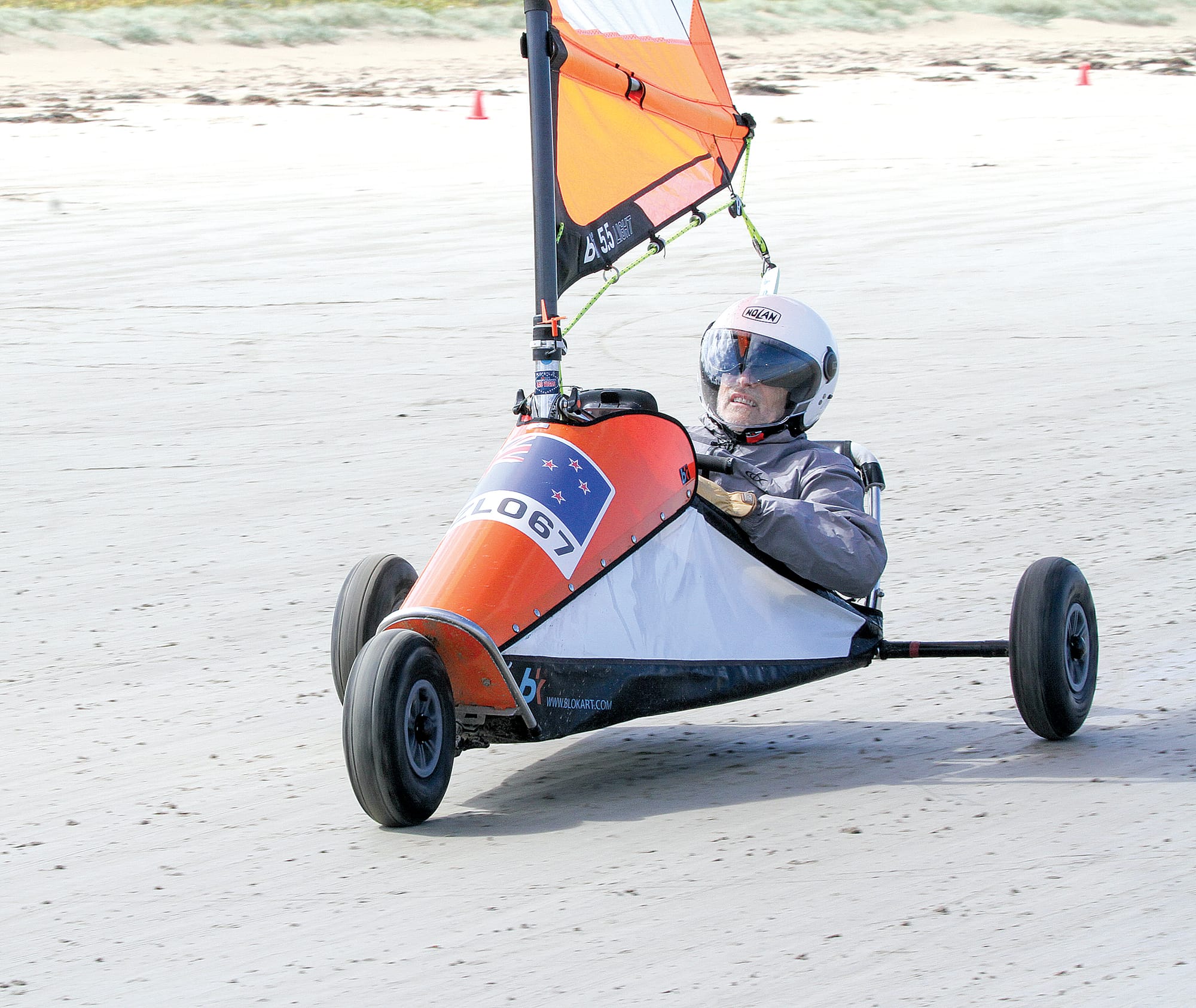 International entry Allan Phillips from New Zealand racing at Waratah Bay in the 2025 Australian Blokart Championships.