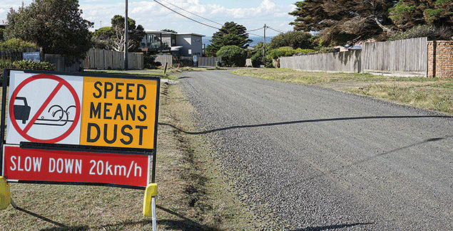 Speed signs to remain at estates