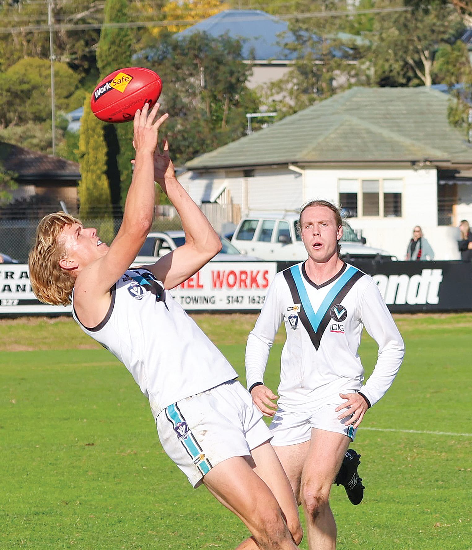 Power back on after Maffra shutdown