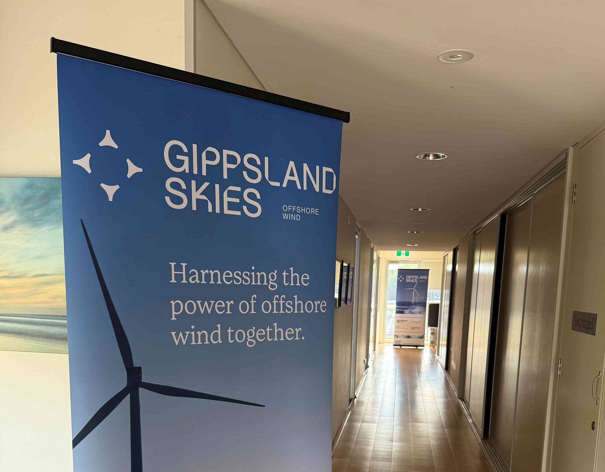 Gippsland Skies praised for dropping Waratah Bay power route