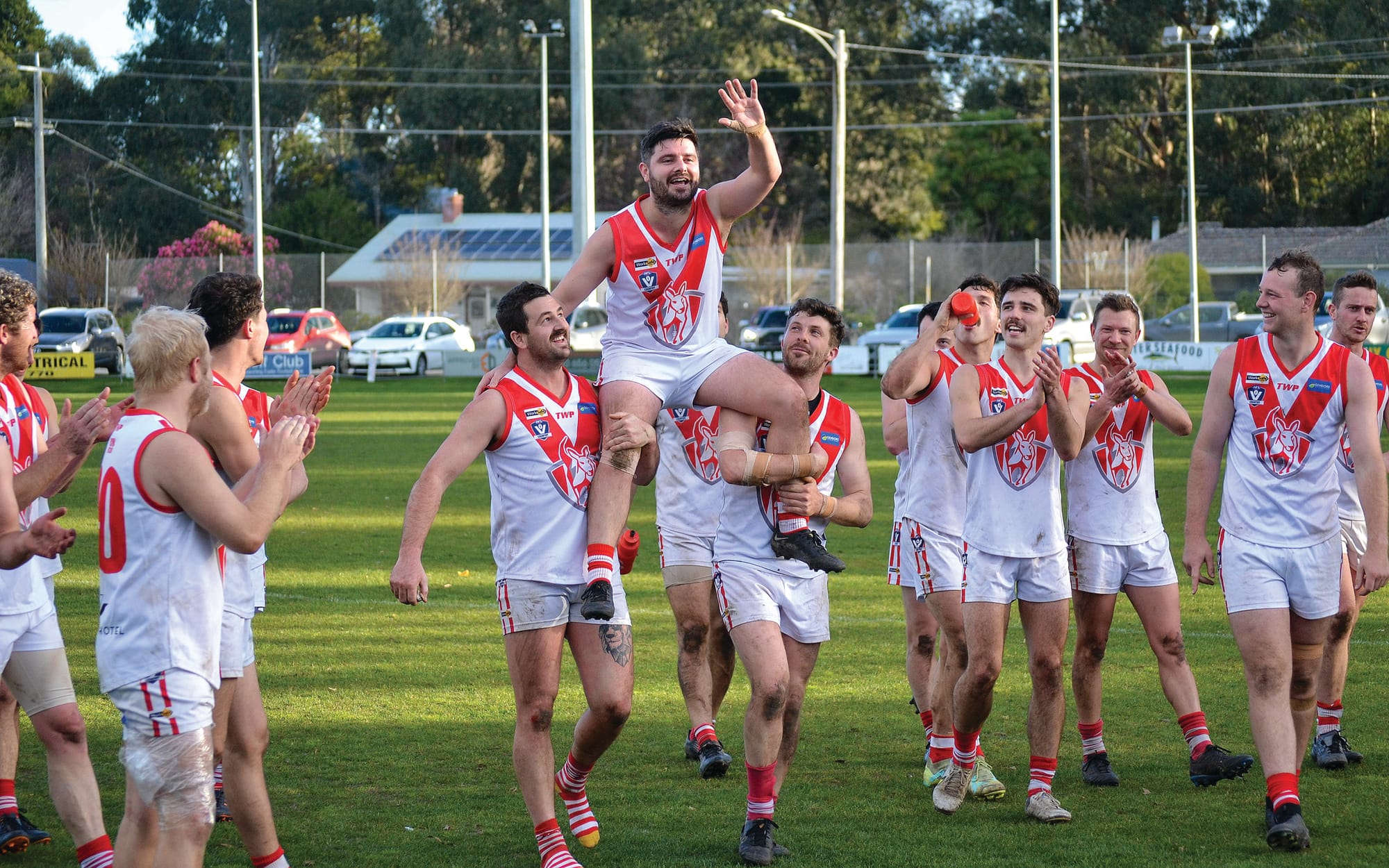 Kangaroos get the job done to firm up double chance