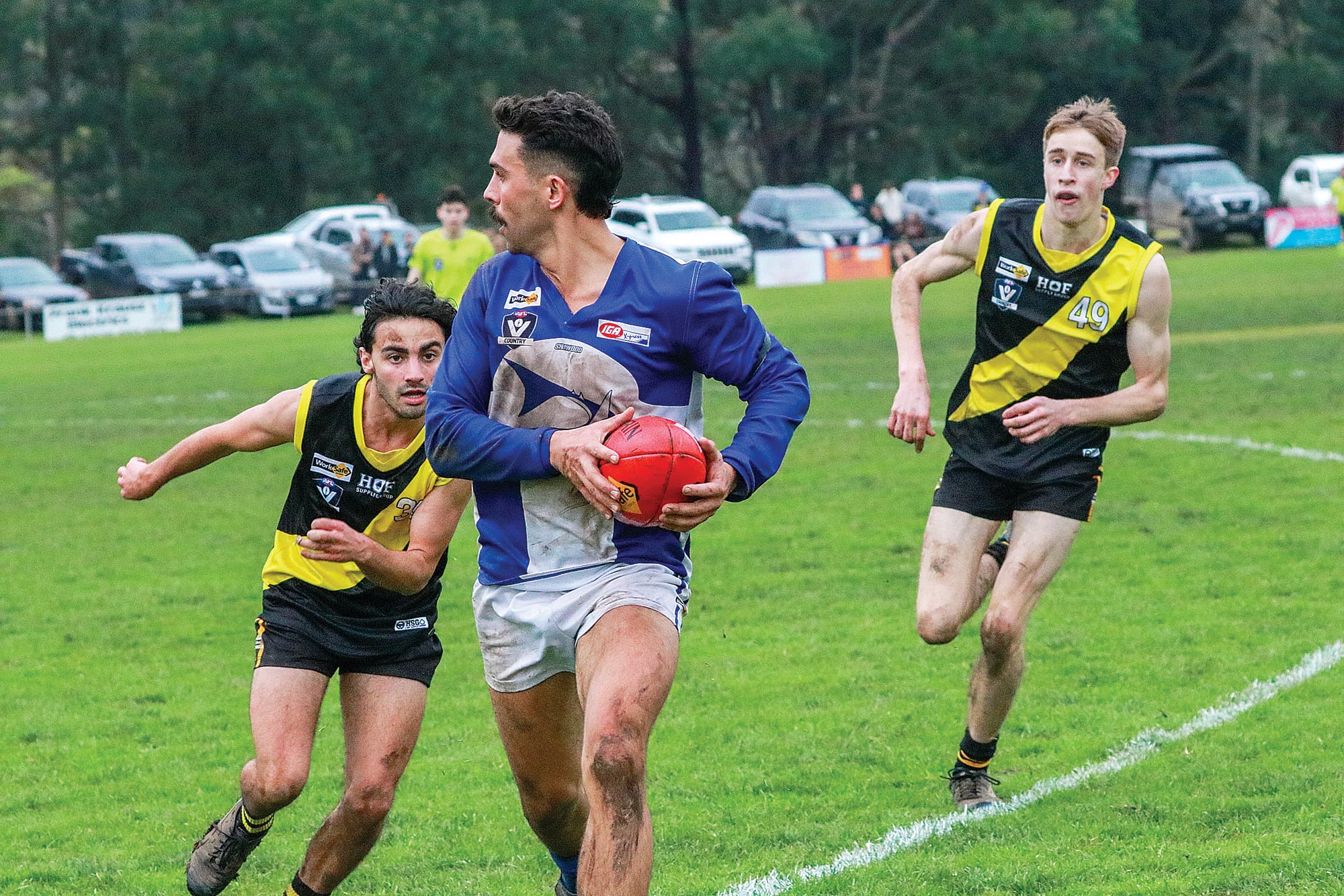 Tarwin’s Matthew Williams outruns his opponents in the third term. Z32_2323