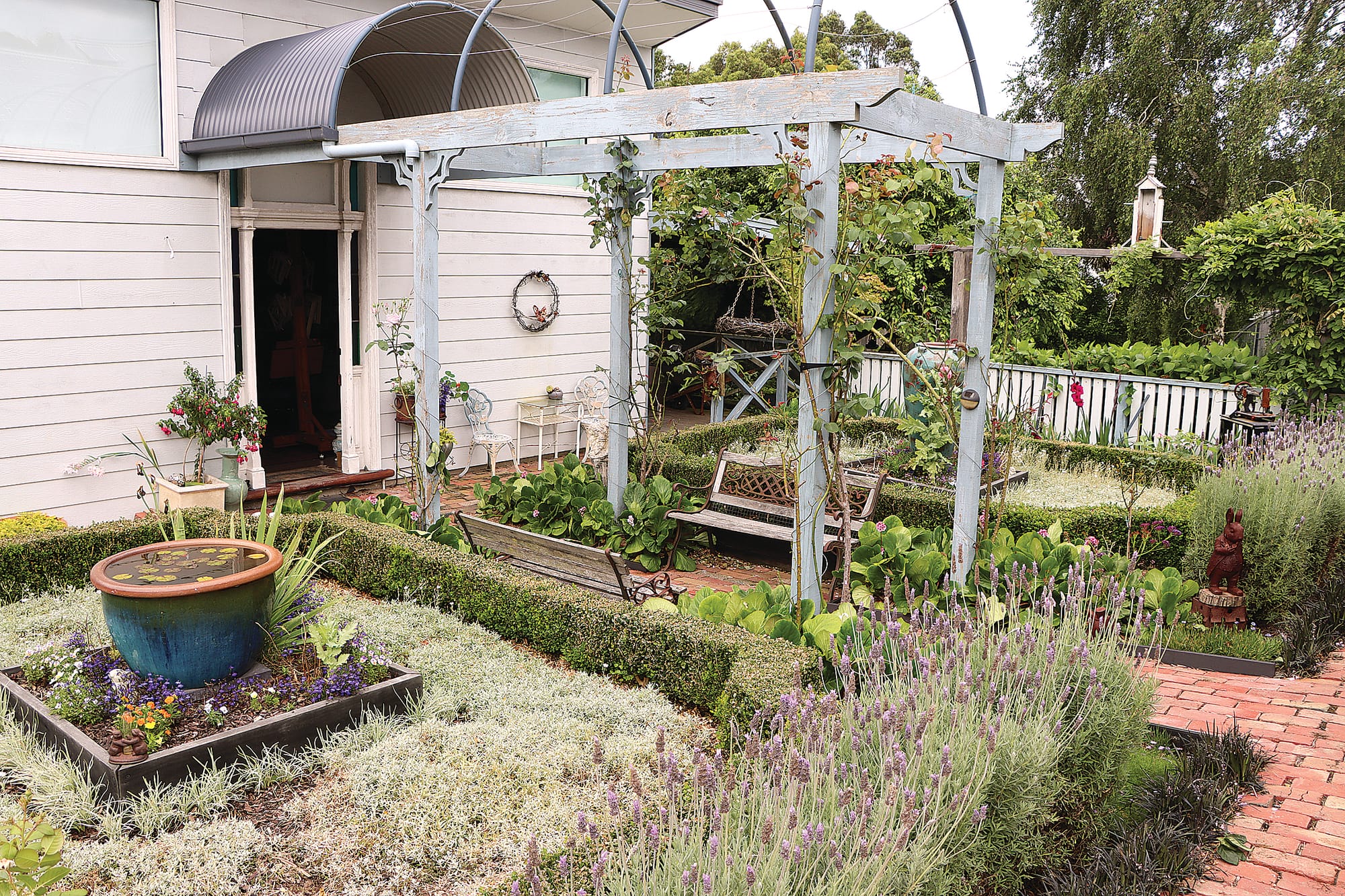 Fiona Bilbrough’s garden. A35_4924