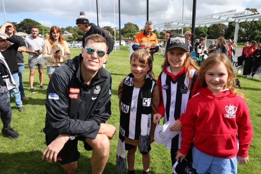 Collingwood's Mason Cox for Prime Minister