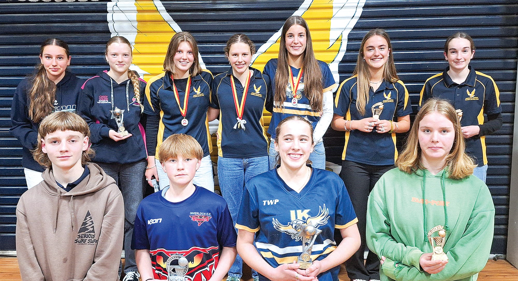 Inverloch-Kongwak Football Netball Club’s West Gippsland U15 and U17 award winners with the Leongatha and District Netball Association B Grade winners.
