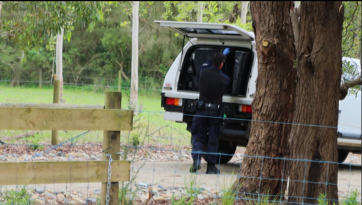 AFP’s technology detector dogs have been on scene this morning at Erin Patterson's property in Leongatha. 