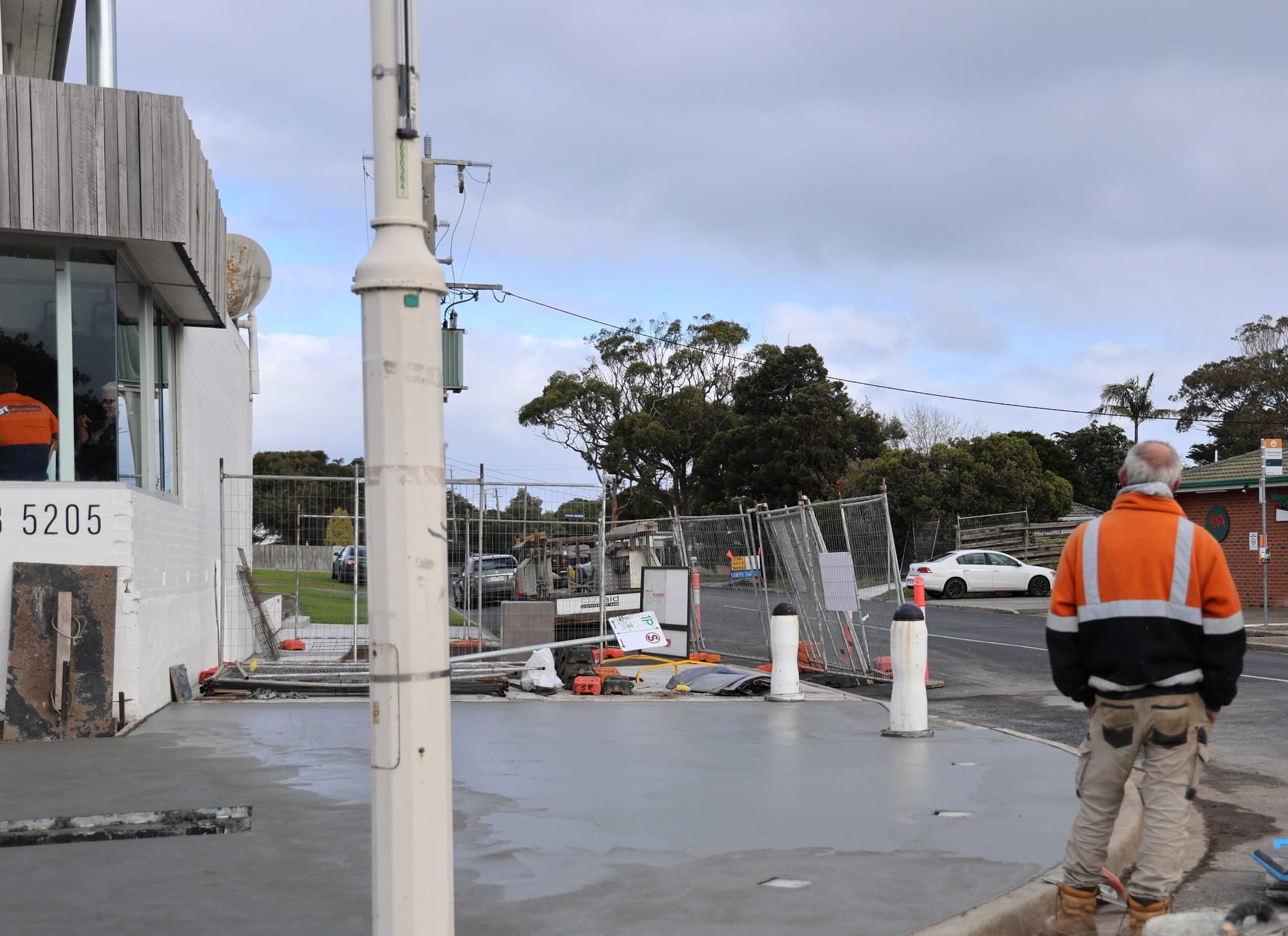 Praise pours in as San Remo footpath (finally) completed