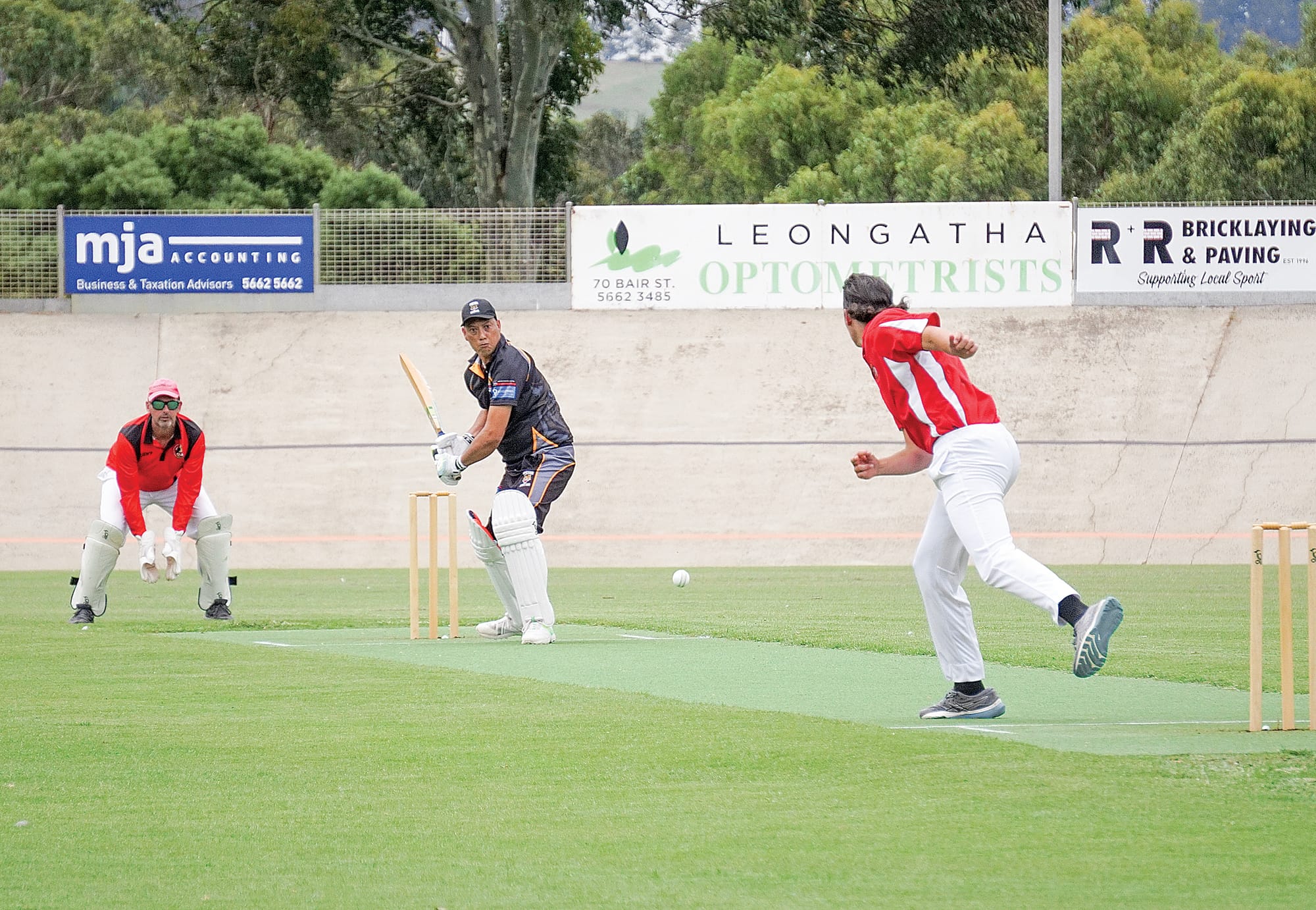 Nick Samat held his nerves after the previous two batsmen were dismissed. Ns11_0424