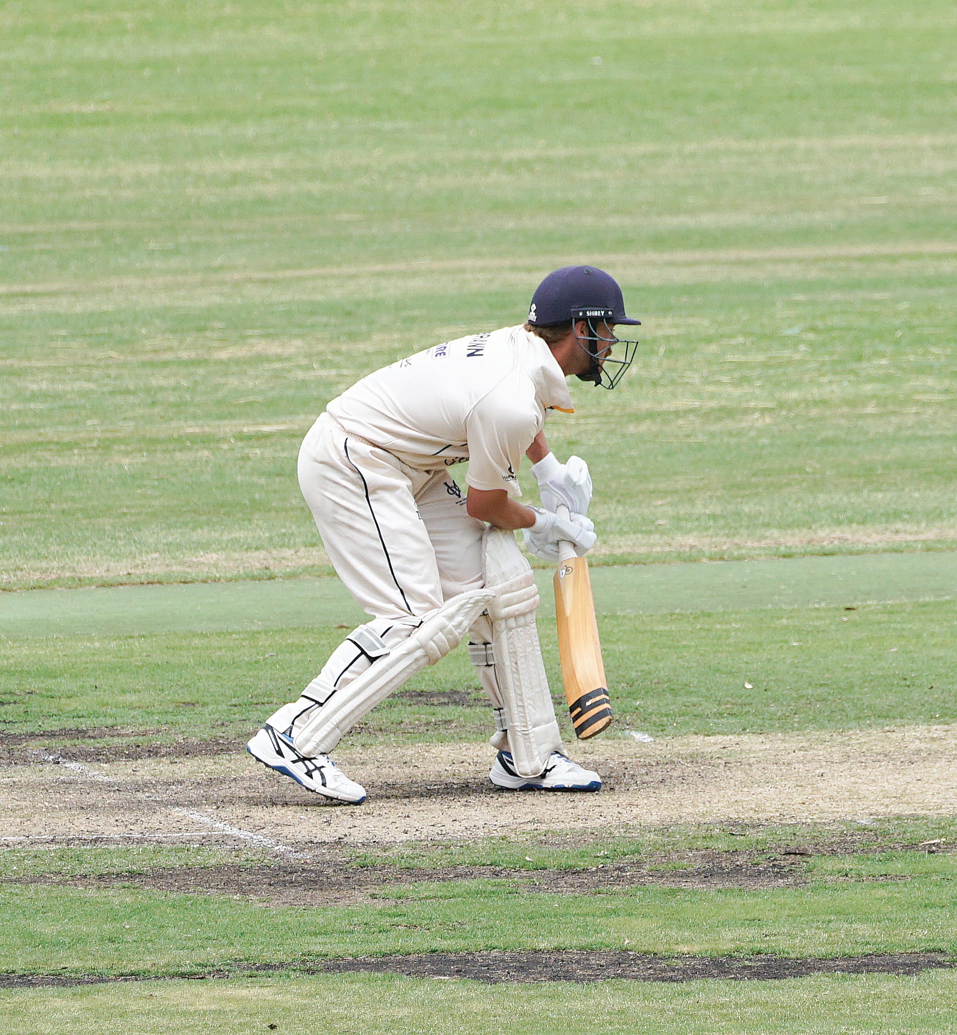 Joel Brann prepares for the ball. Ns12_5024