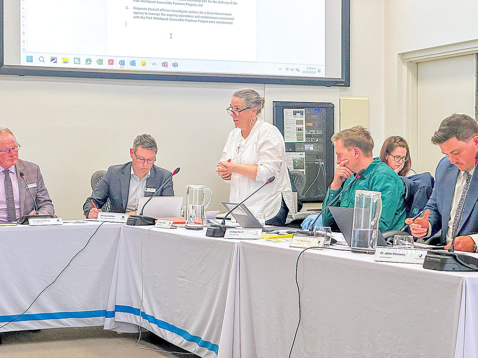 Cr Sarah Gilliagan believed the proposed development brings up issues around Council’s planning scheme, which need cleaning up. ob20_3425