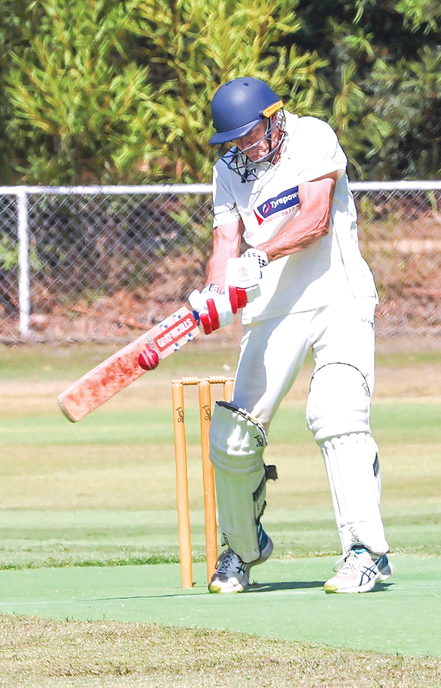 Kilcunda-Bass keeper Ray Gardiner middles this one off the bowling of Russ White but Killy-Bass found it hard to penetrate the Diggers’ field during their chase on Sunday.